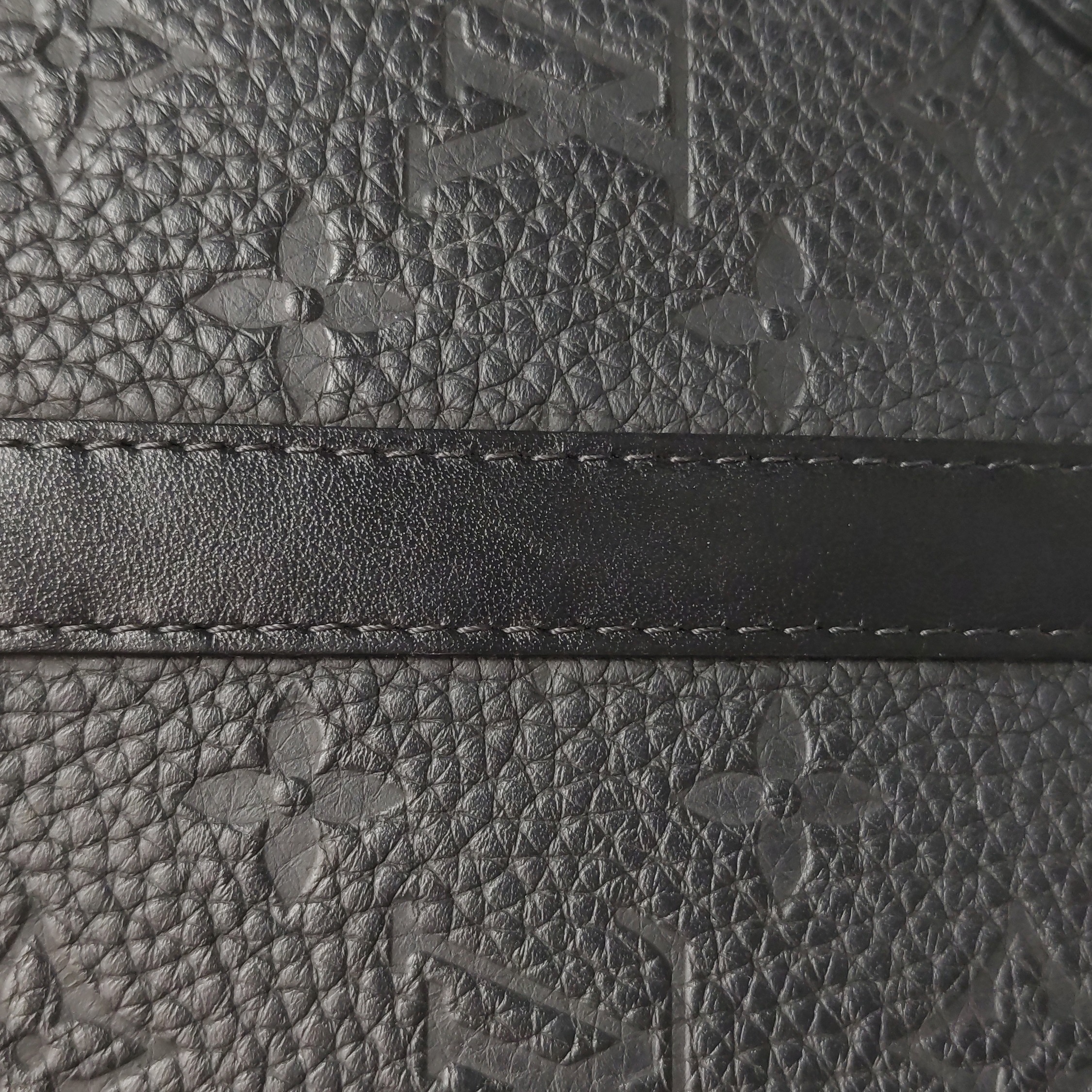 Louis Vuitton(LV) Soft Trunk Wallet Monogram Taurillon Leather — photo 15 of 21