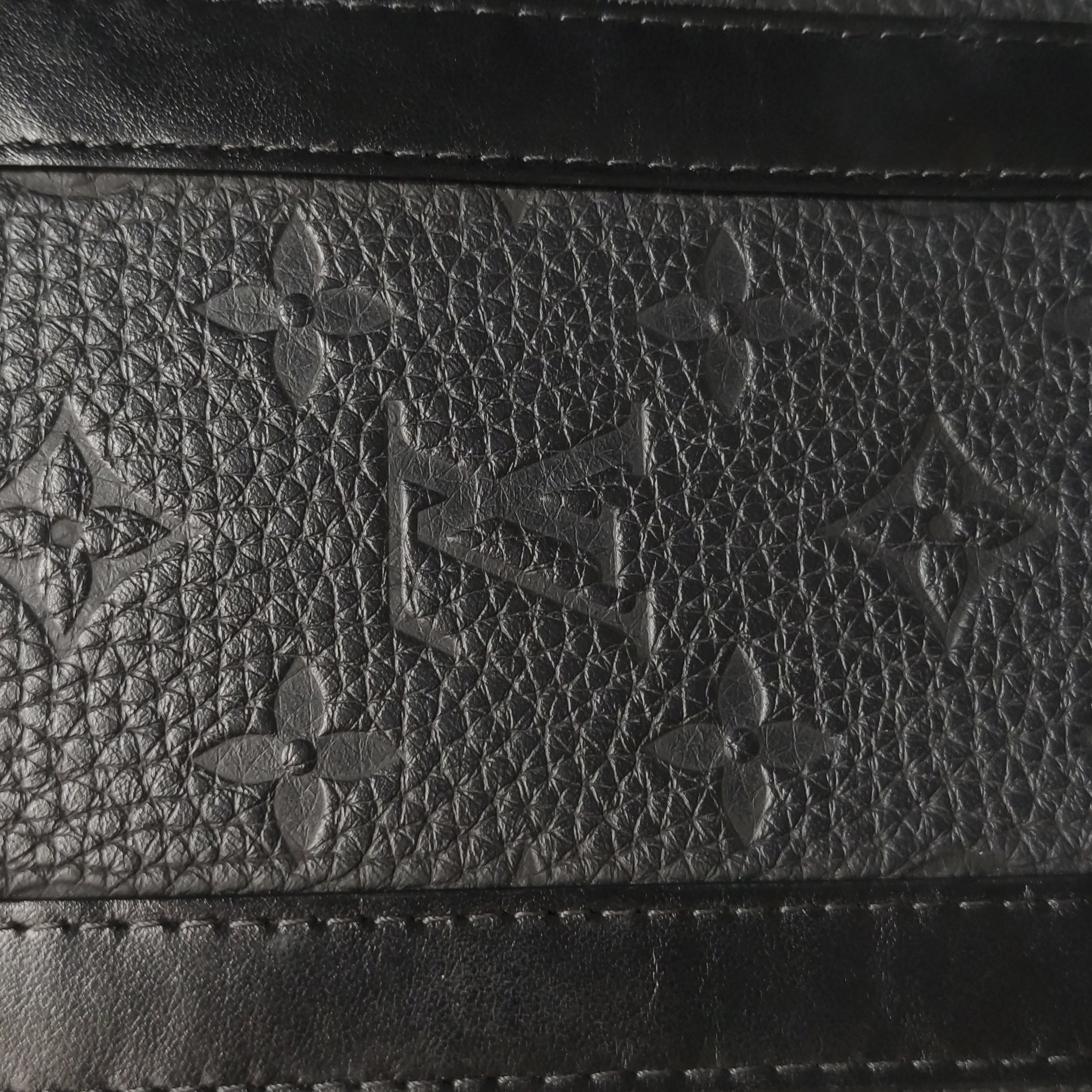 Louis Vuitton(LV) Soft Trunk Wallet Monogram Taurillon Leather — photo 14 of 21