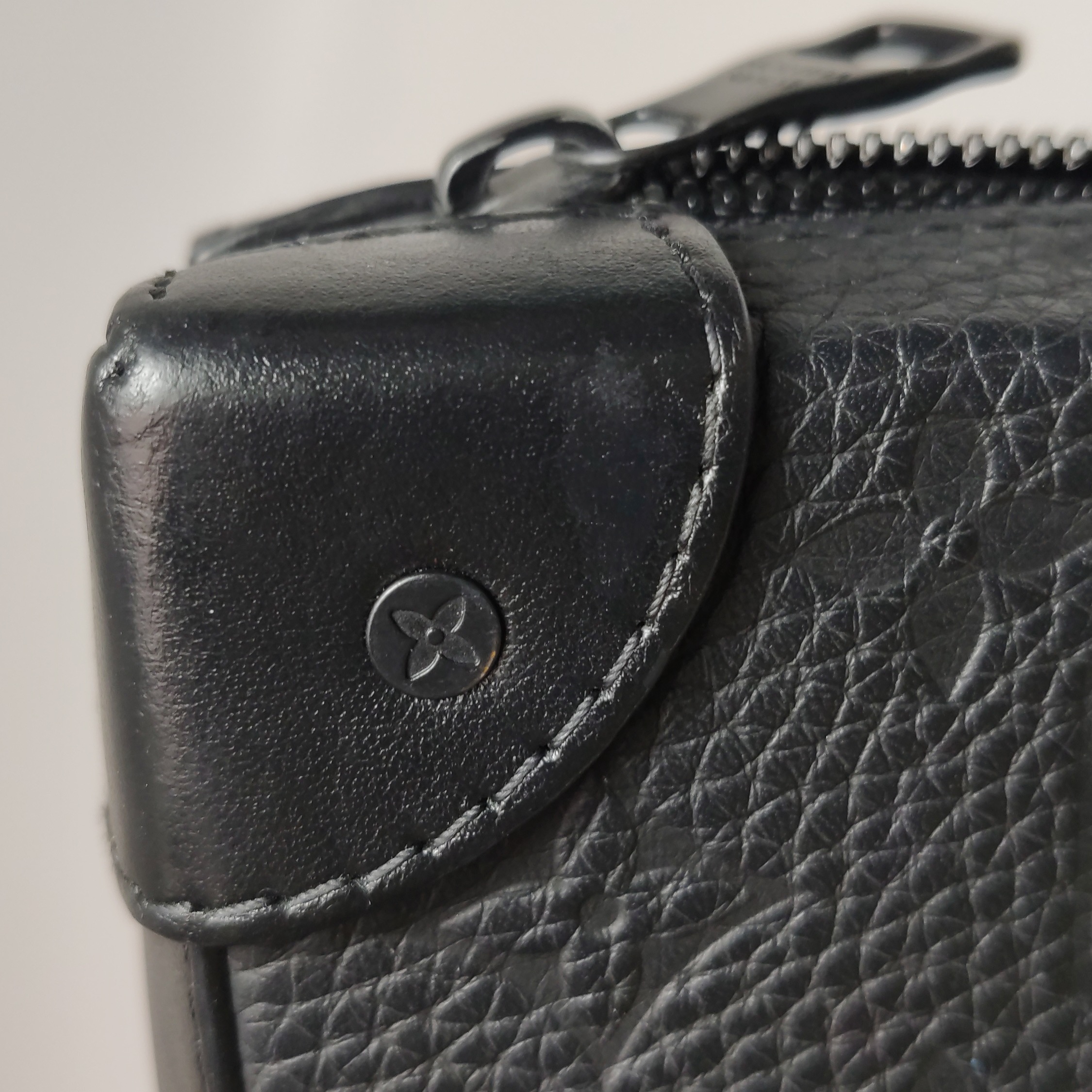 Louis Vuitton(LV) Soft Trunk Wallet Monogram Taurillon Leather — photo 18 of 21