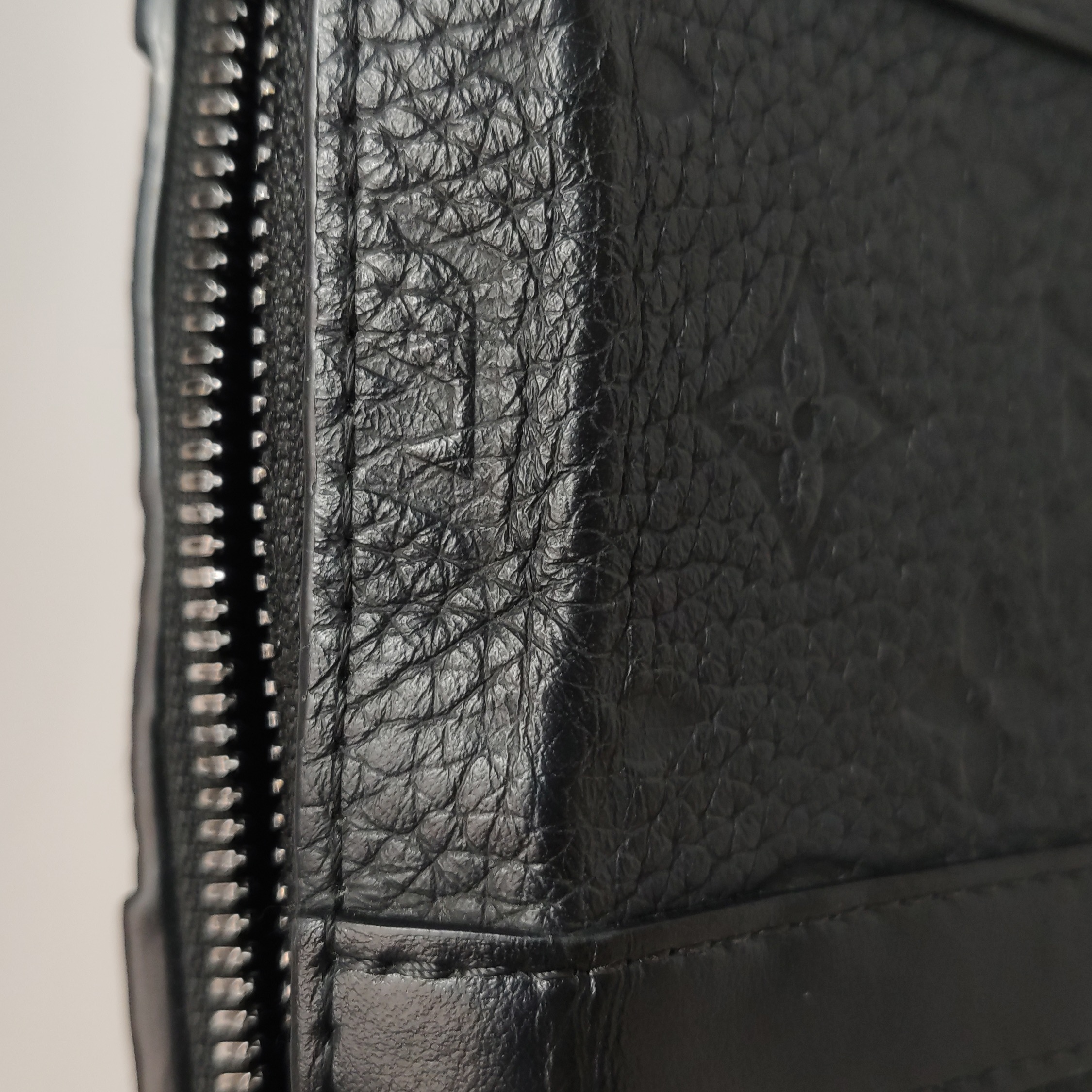 Louis Vuitton(LV) Soft Trunk Wallet Monogram Taurillon Leather — photo 9 of 21