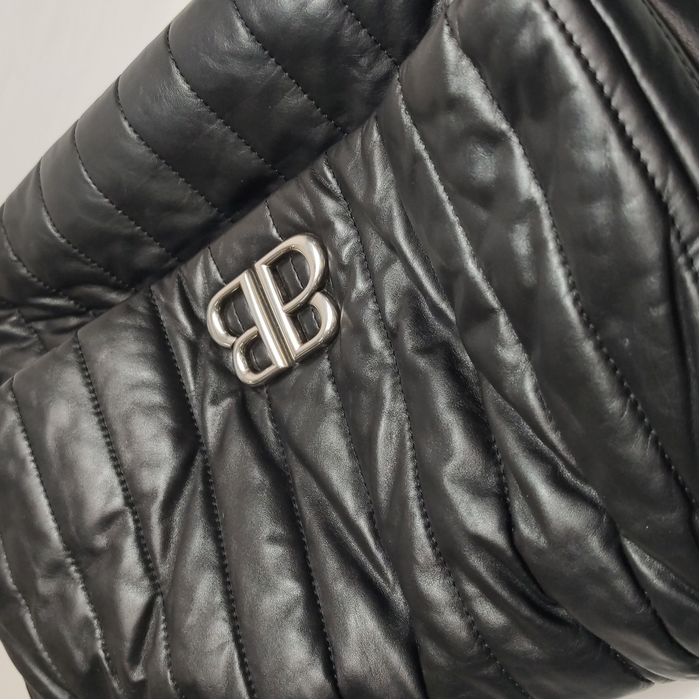 Balenciaga Monaco Chain Flap Shoulder Bag Leather Medium — photo 9 of 18