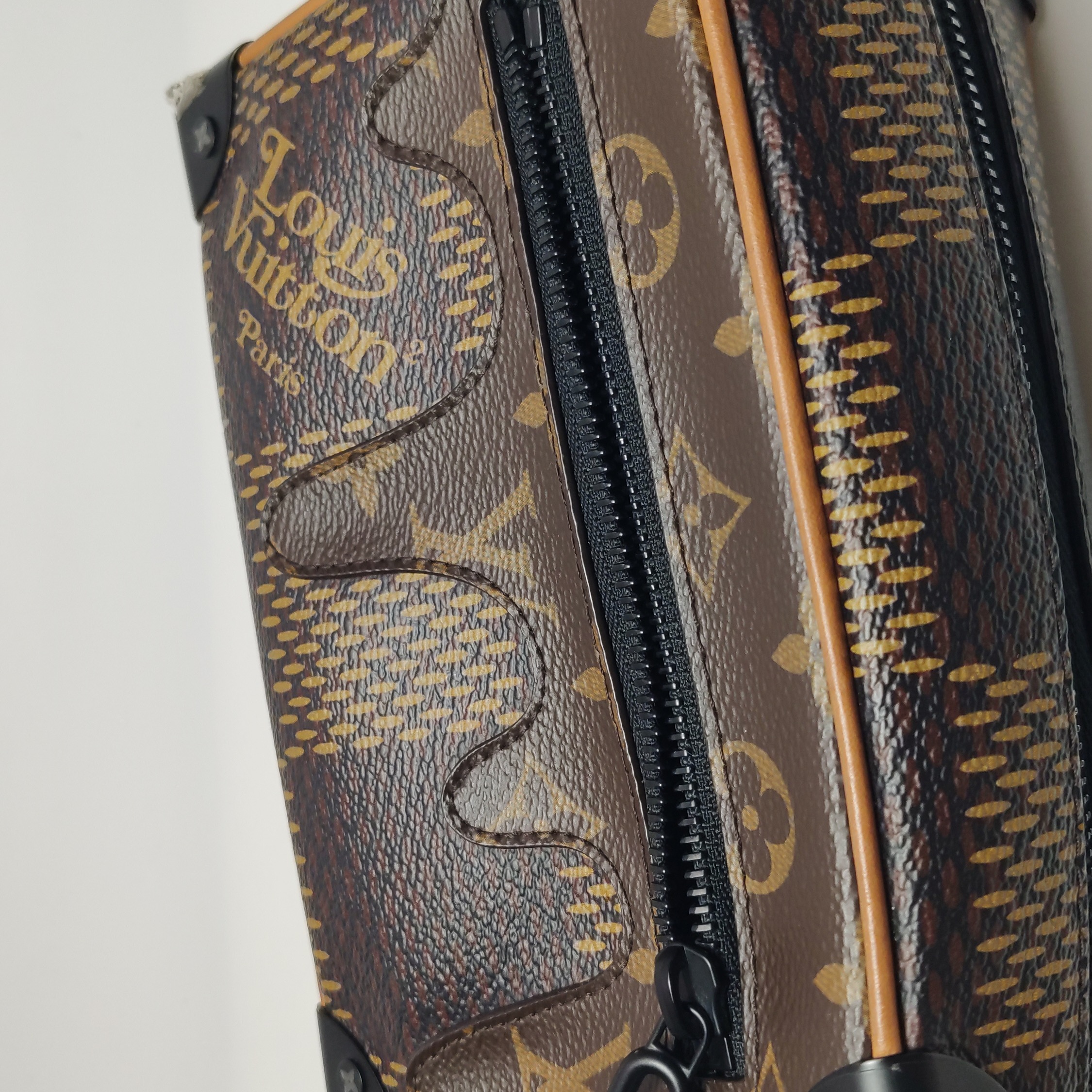Louis Vuitton(LV) Nigo Soft Trunk Bag Limited Edition Giant Damier and Monogram Canvas Mini — photo 16 of 19