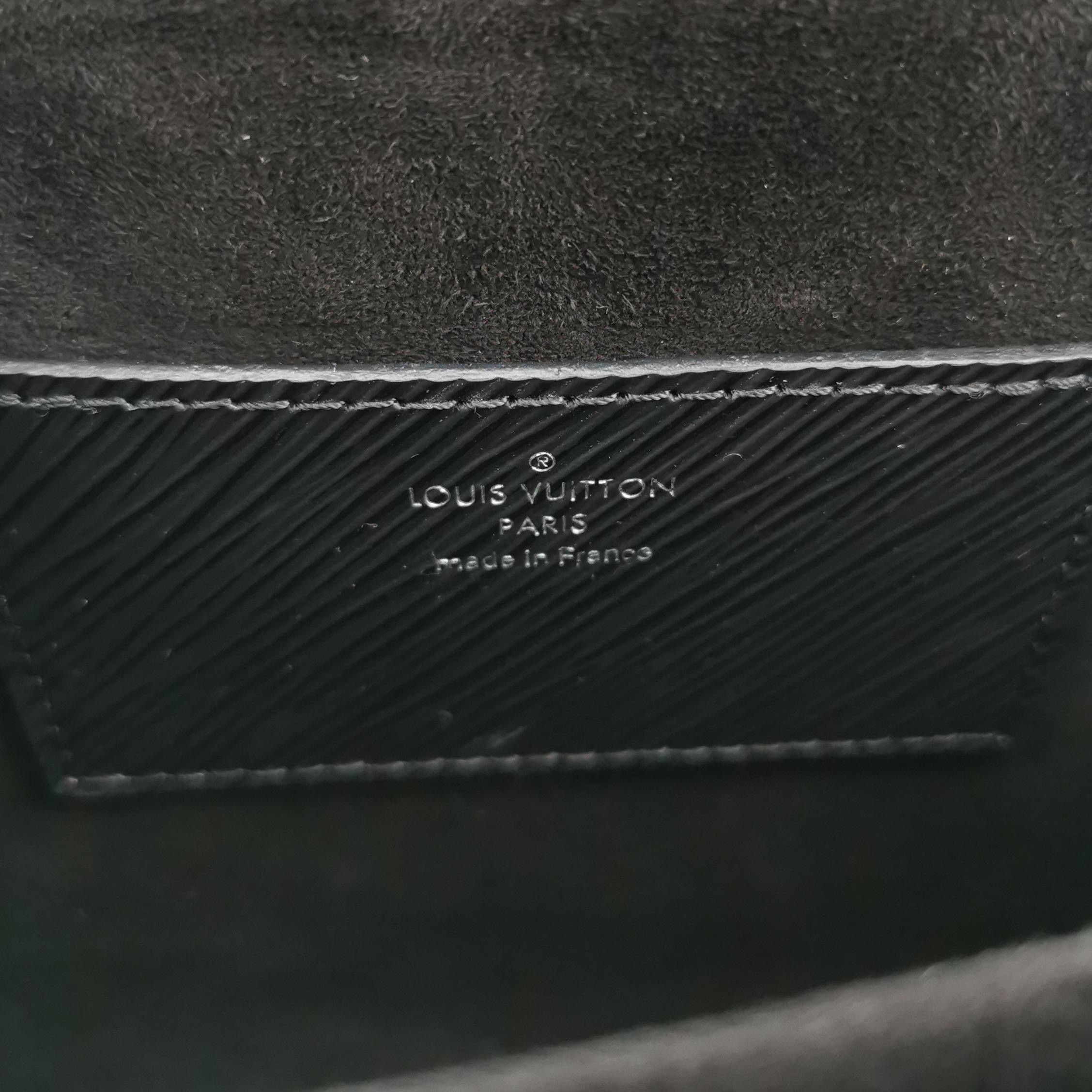 Louis Vuitton(LV) Twist Handbag Epi Leather MM — photo 10 of 17