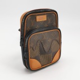 Louis Vuitton(LV) Nigo Amazone Sling Bag Limited Edition Giant Damier and Monogram Canvas — thumbnail 5