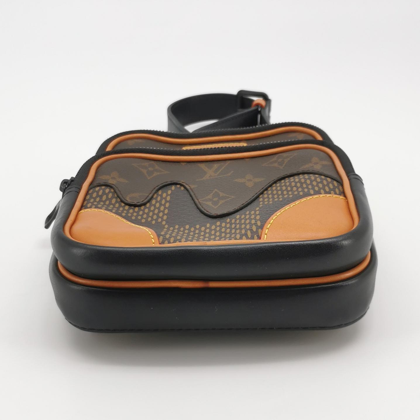 Louis Vuitton(LV) Nigo Amazone Sling Bag Limited Edition Giant Damier and Monogram Canvas — photo 6 of 15