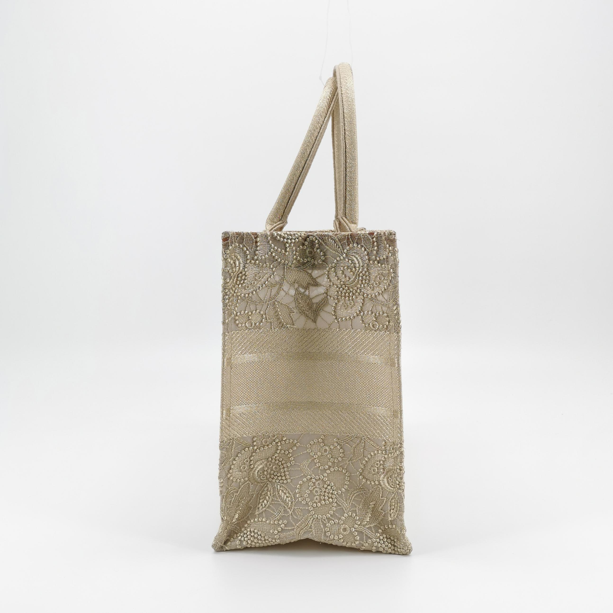 Dior Book Tote Embroidered Canvas Medium — photo 4 of 17