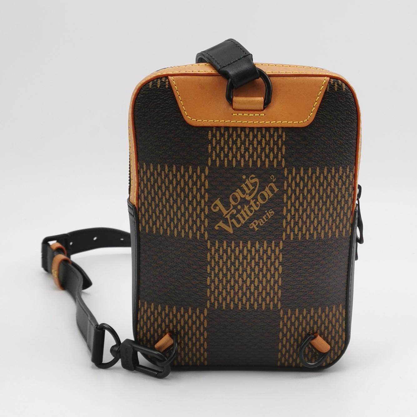 Louis Vuitton(LV) Nigo Amazone Sling Bag Limited Edition Giant Damier and Monogram Canvas — photo 3 of 18