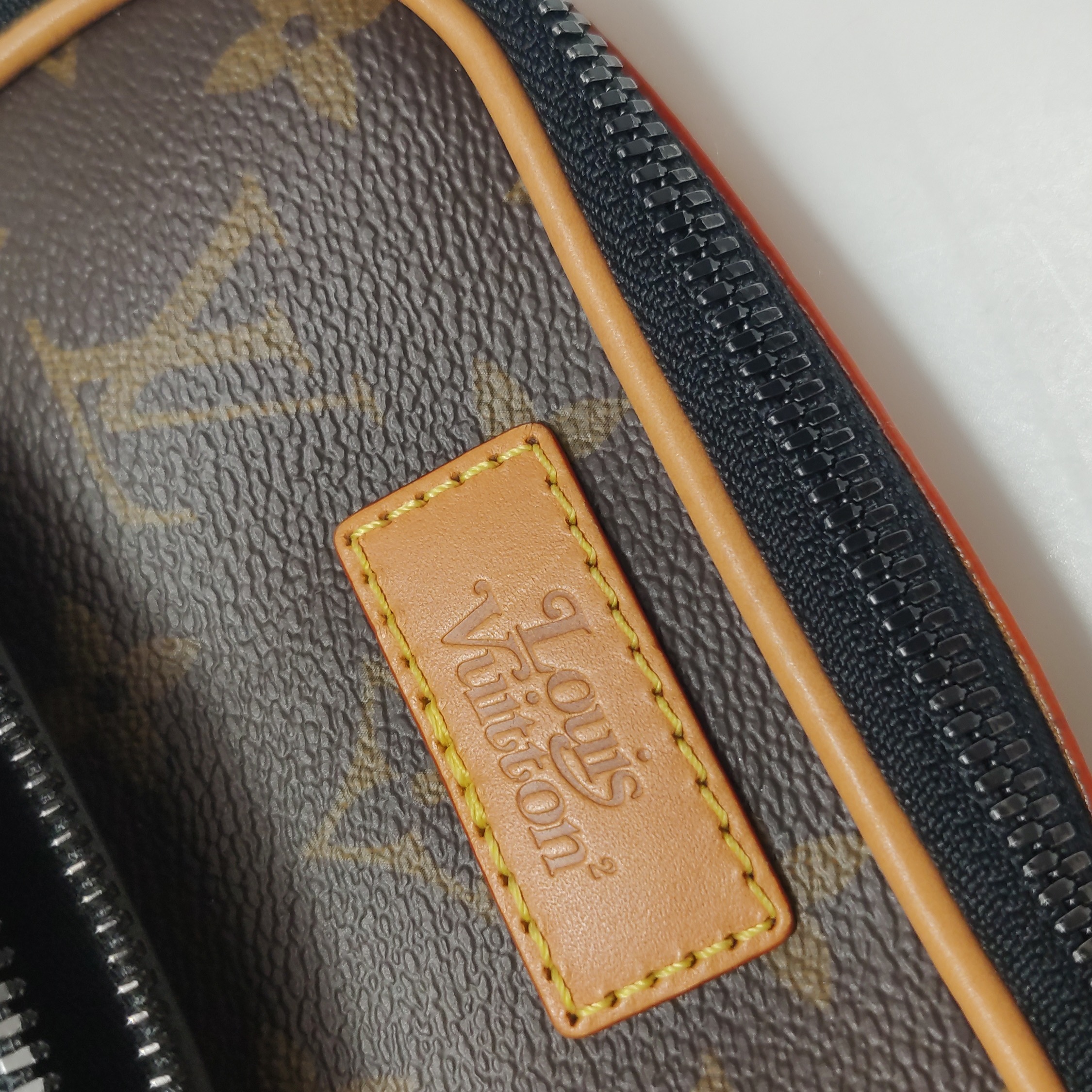 Louis Vuitton(LV) Nigo Amazone Sling Bag Limited Edition Giant Damier and Monogram Canvas — photo 9 of 18