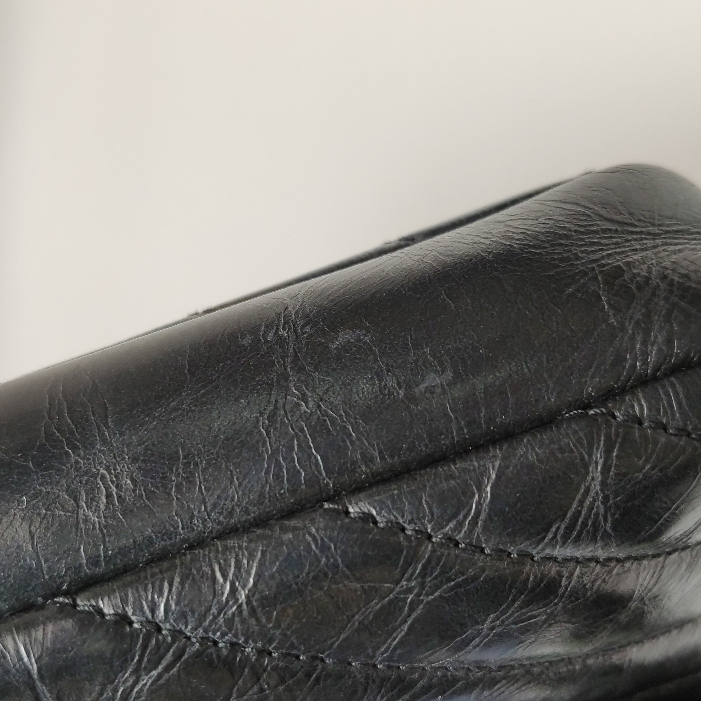 Saint Laurent（YSL) Classic Monogram College Bag Matelasse Chevron Leather Mini — photo 17 of 23