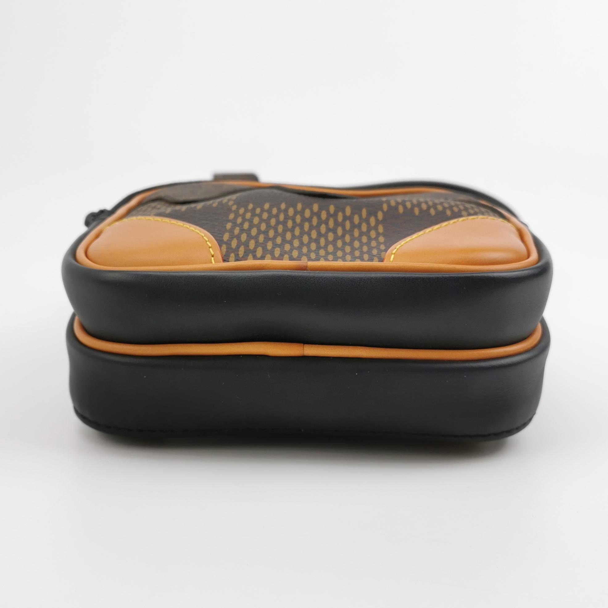 Louis Vuitton(LV) Nigo Amazone Sling Bag Limited Edition Giant Damier and Monogram Canvas — photo 6 of 15