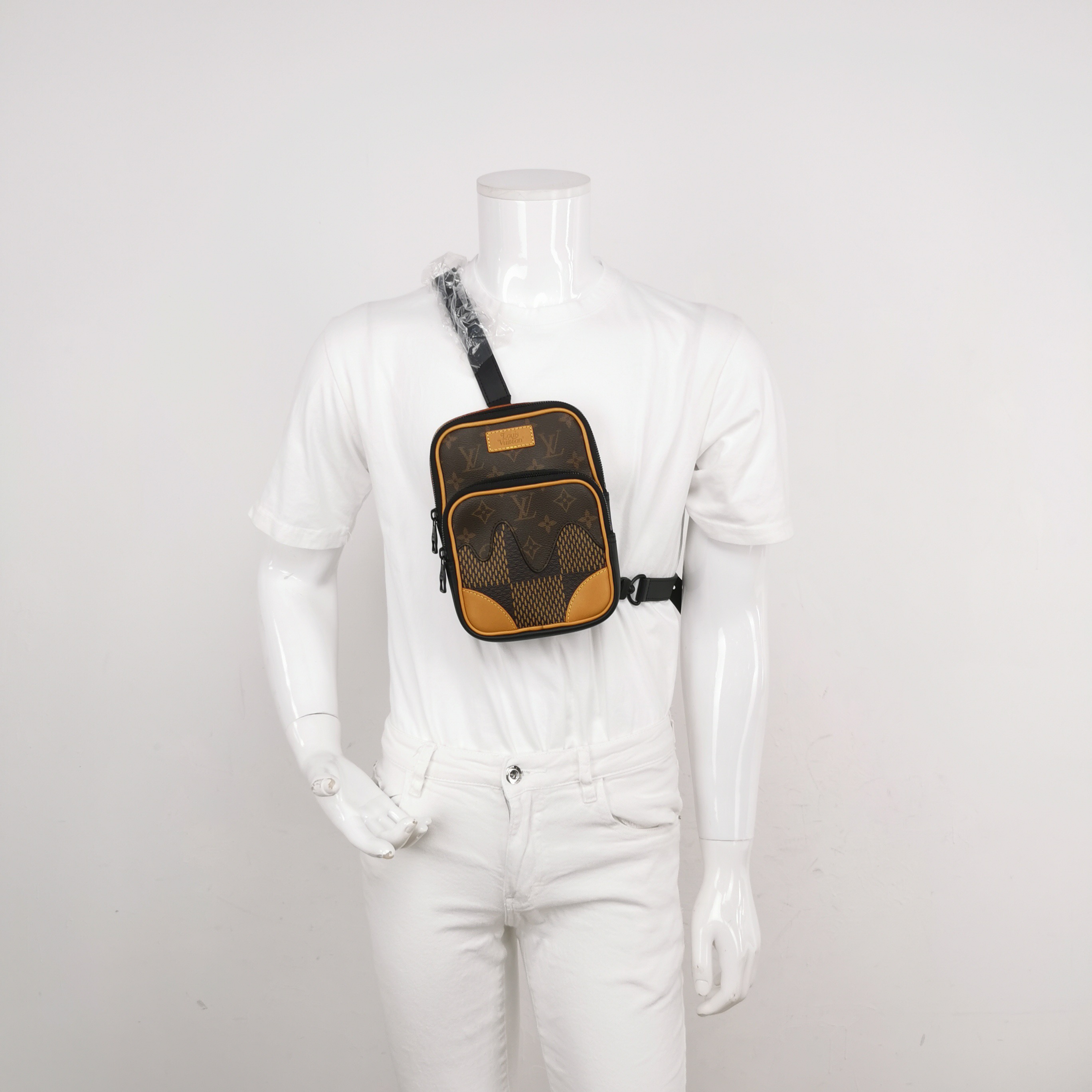 Louis Vuitton(LV) Nigo Amazone Sling Bag Limited Edition Giant Damier and Monogram Canvas — alternate view