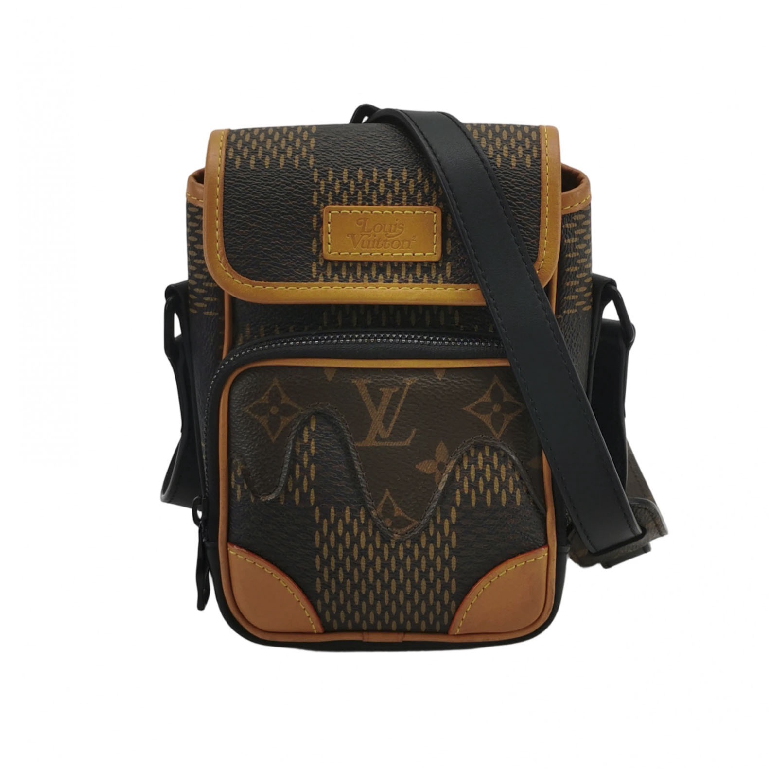 Louis Vuitton(LV) Nigo Amazone Messenger Bag Limited Edition Giant Damier and Monogram Canvas Nano — photo 1 of 15