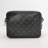 Louis Vuitton(LV) Trio Messenger Bag Reverse Monogram Eclipse Canvas — thumbnail 8