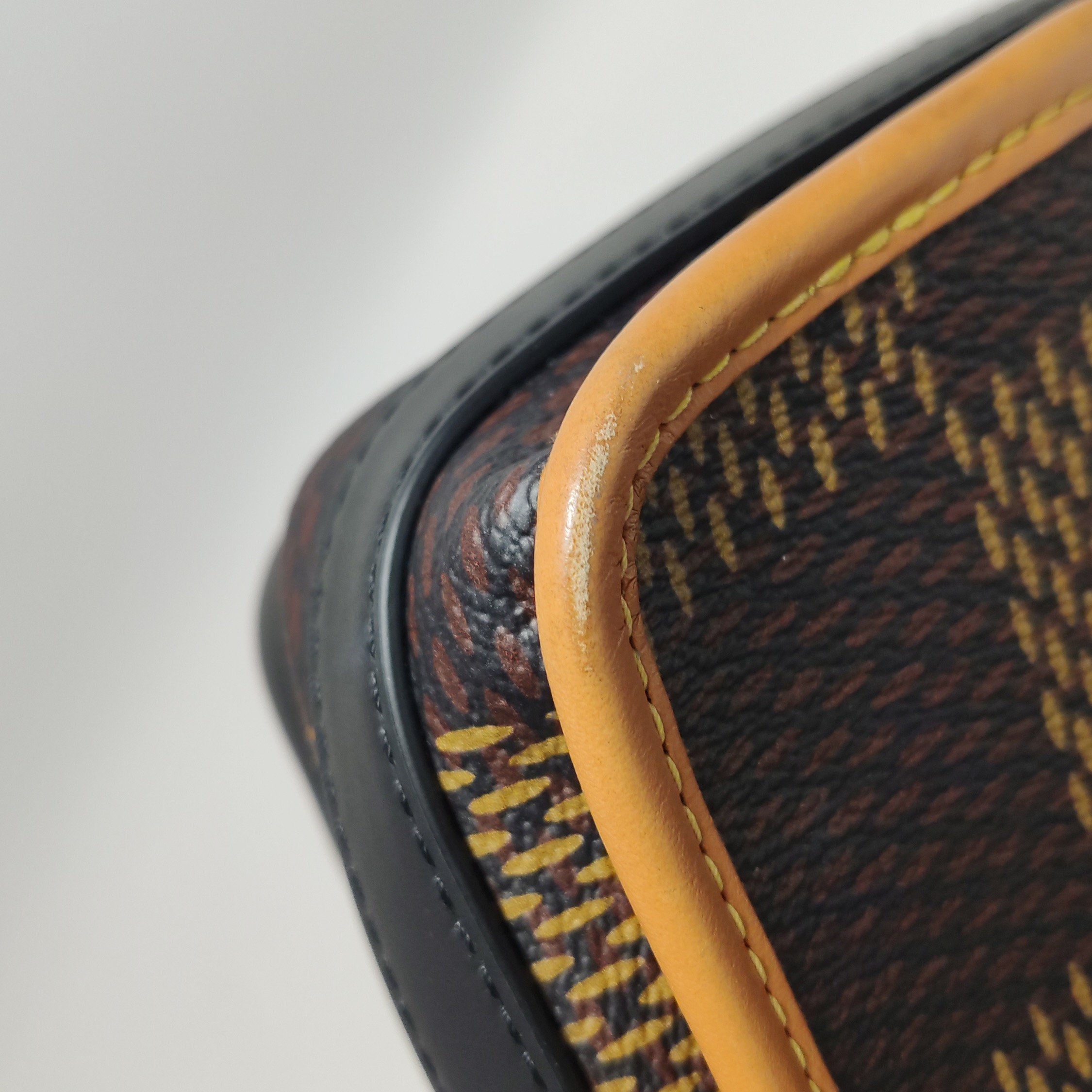 Louis Vuitton(LV) Nigo Amazone Messenger Bag Limited Edition Giant Damier and Monogram Canvas Nano — photo 10 of 15