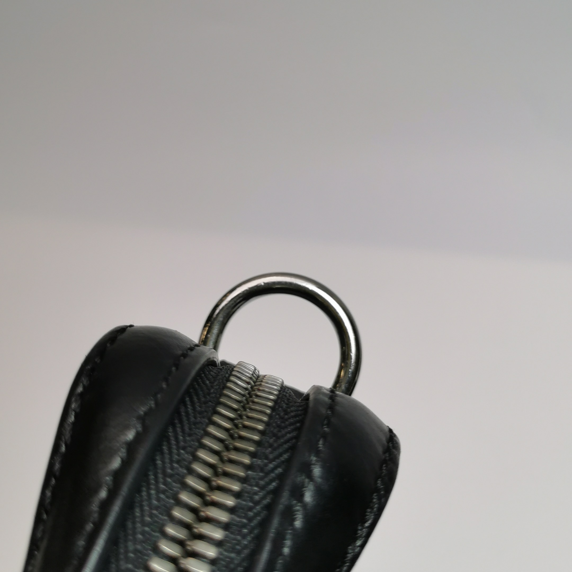 Louis Vuitton(LV) Trio Messenger Bag Reverse Monogram Eclipse Canvas — photo 23 of 24