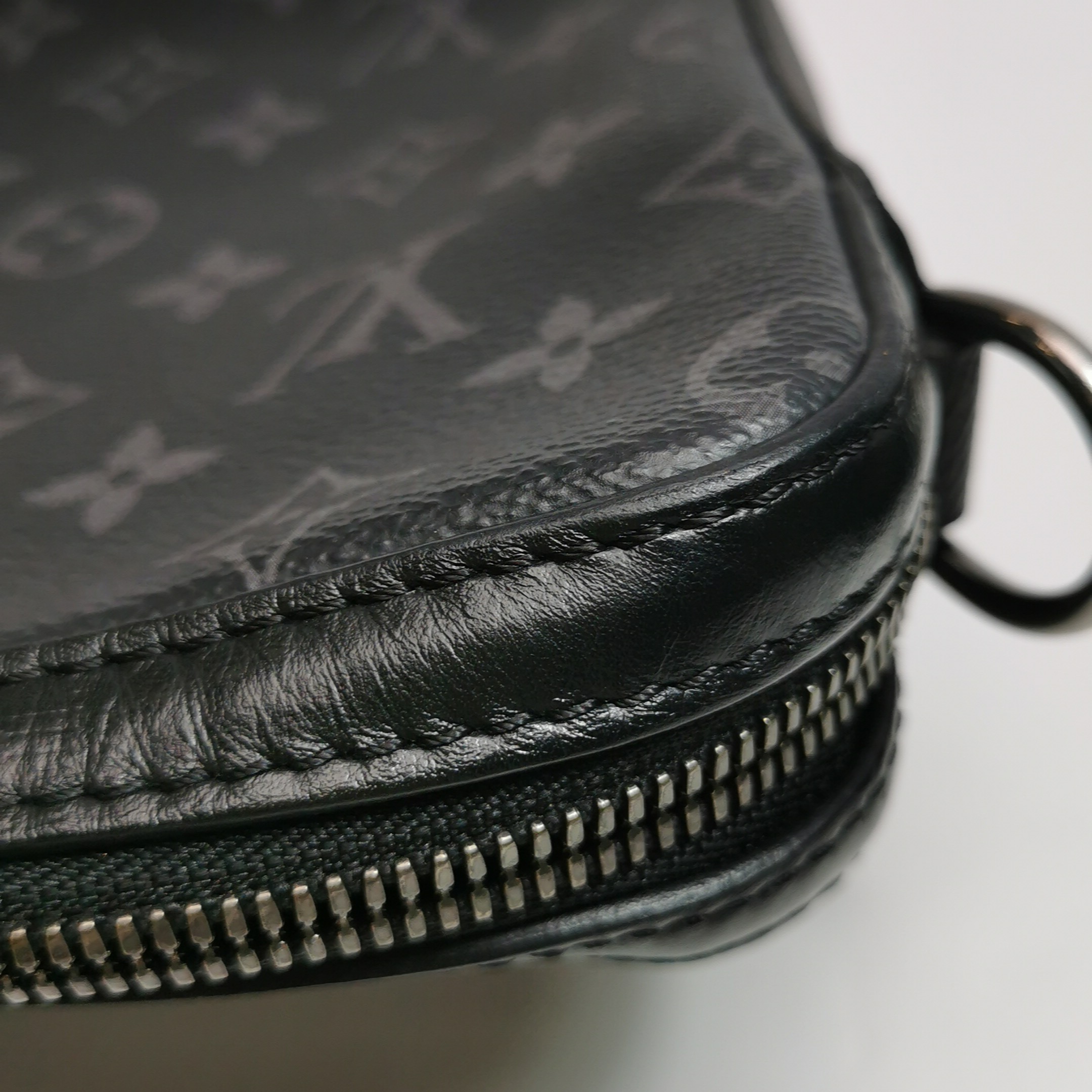 Louis Vuitton(LV) Trio Messenger Bag Reverse Monogram Eclipse Canvas — photo 16 of 24