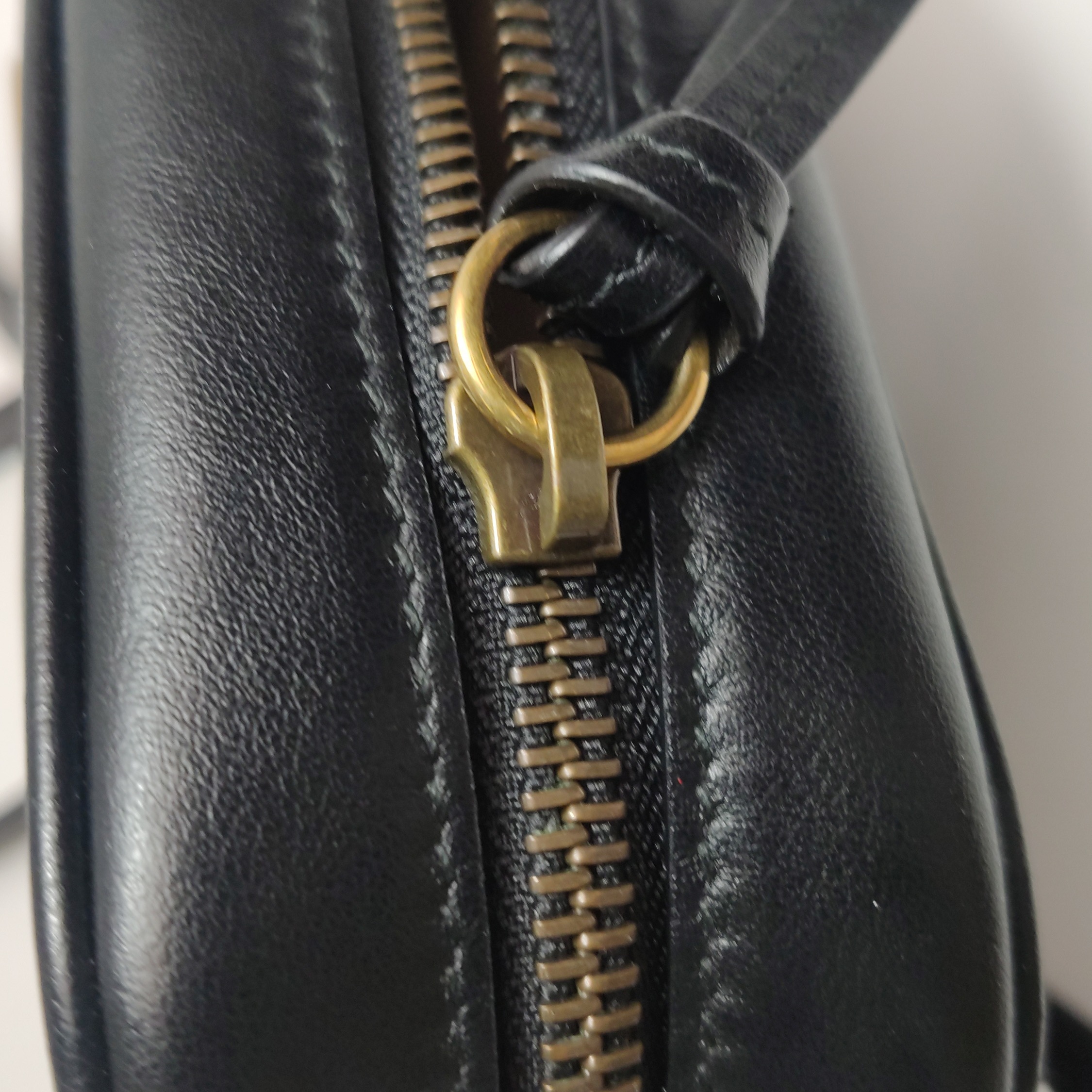 Gucci GG Marmont Shoulder Bag Matelasse Leather Mini — photo 12 of 18