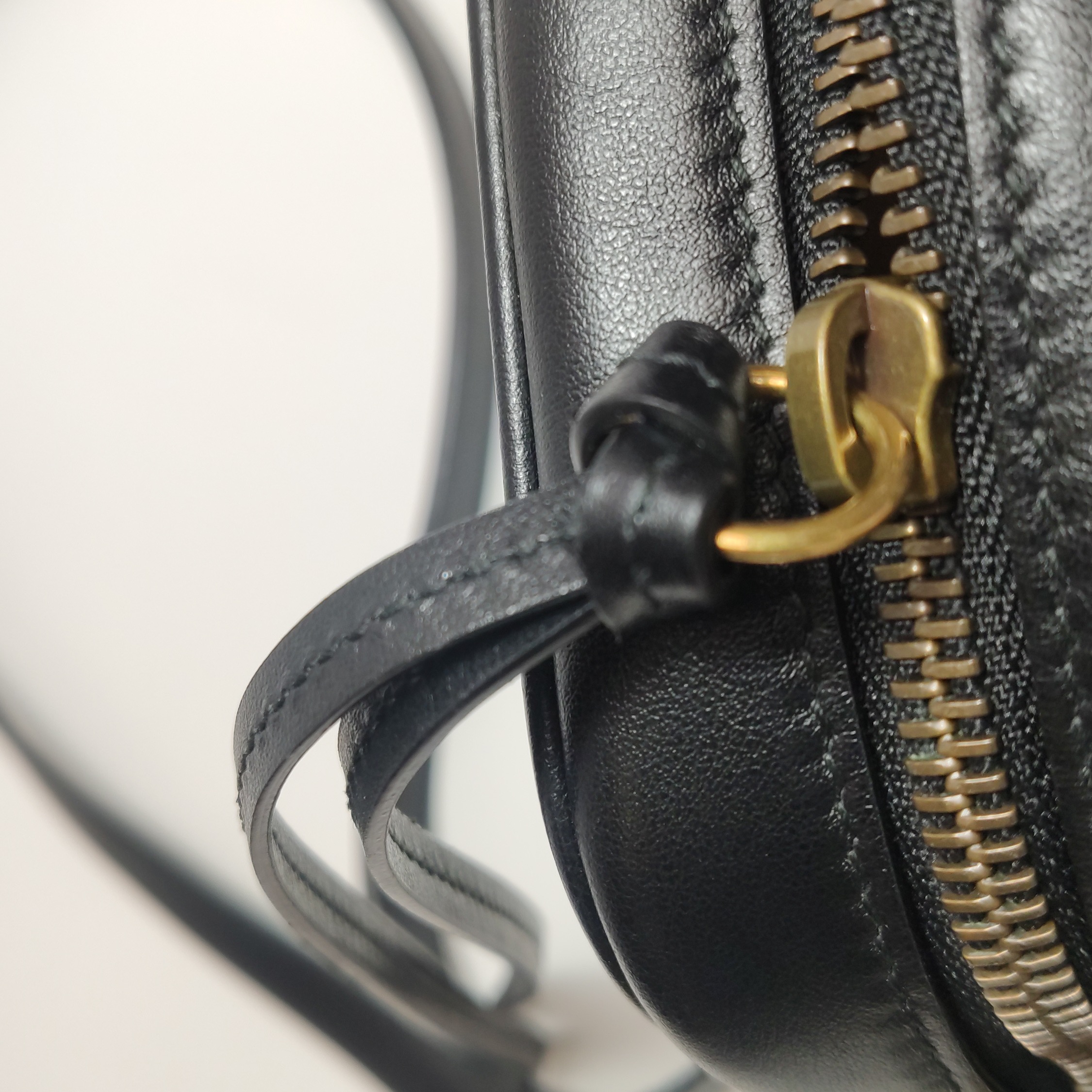 Gucci GG Marmont Shoulder Bag Matelasse Leather Mini — photo 11 of 18