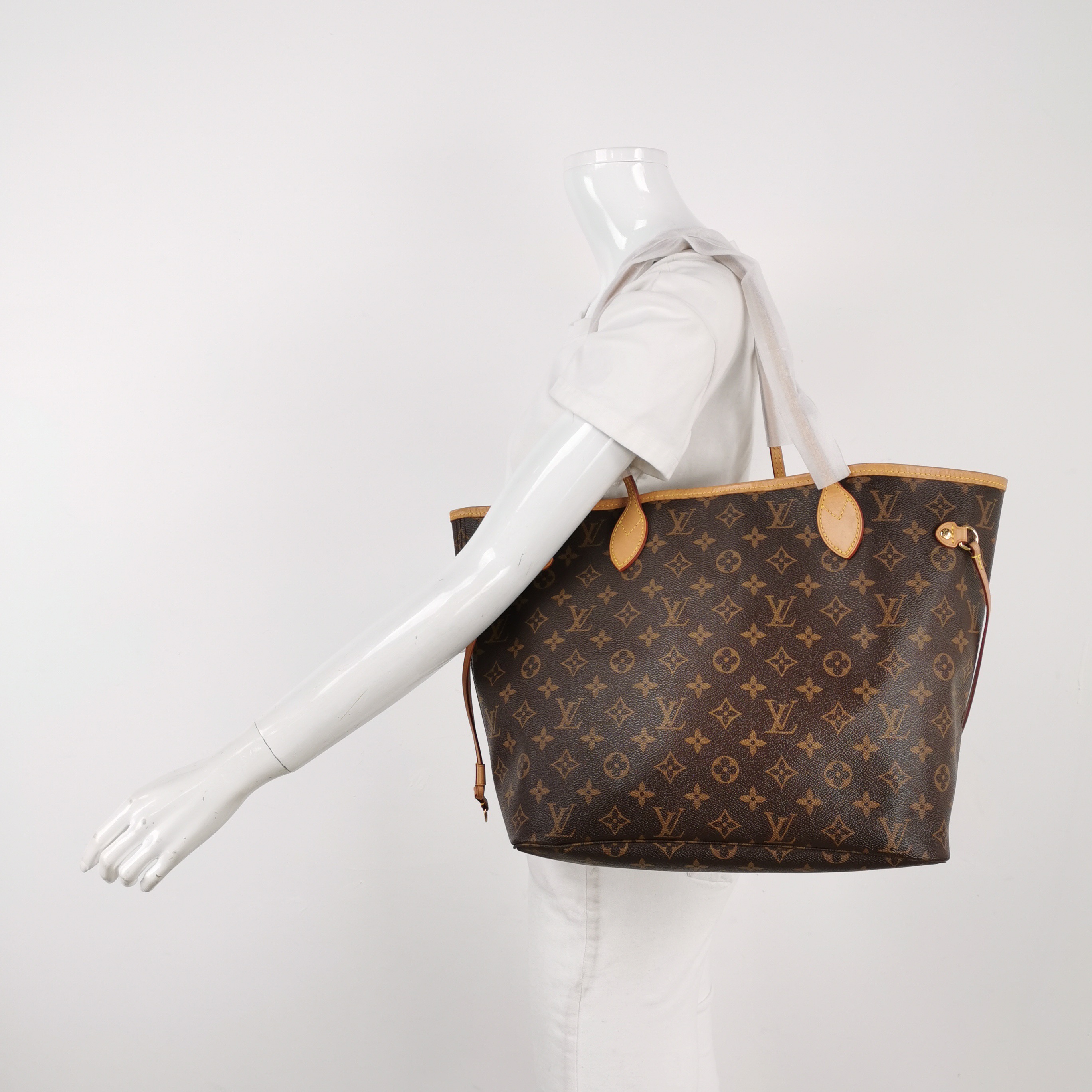 Louis Vuitton(LV) Neverfull Tote Monogram Canvas MM — alternate view