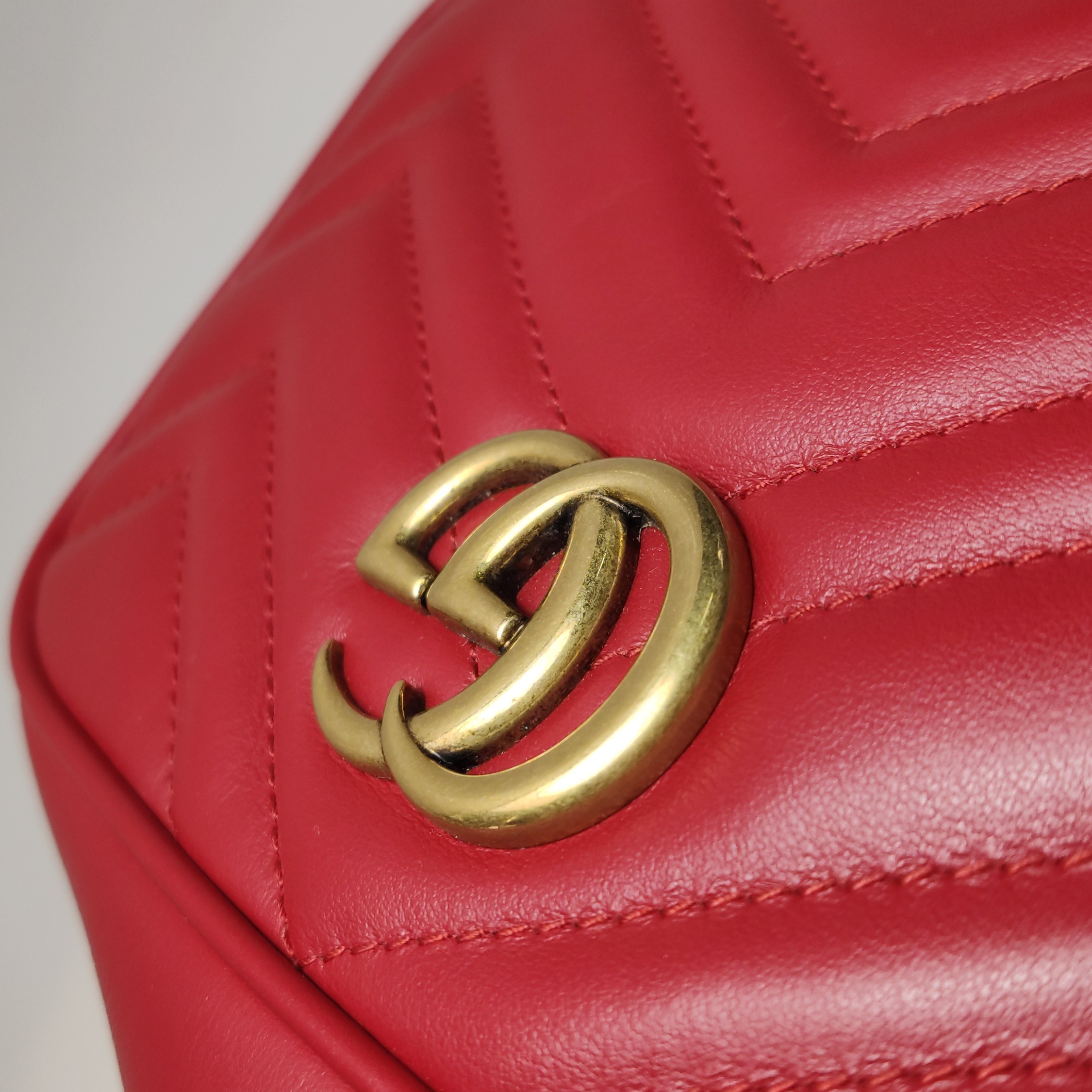 Gucci GG Marmont Shoulder Bag Matelasse Leather Mini — photo 9 of 20