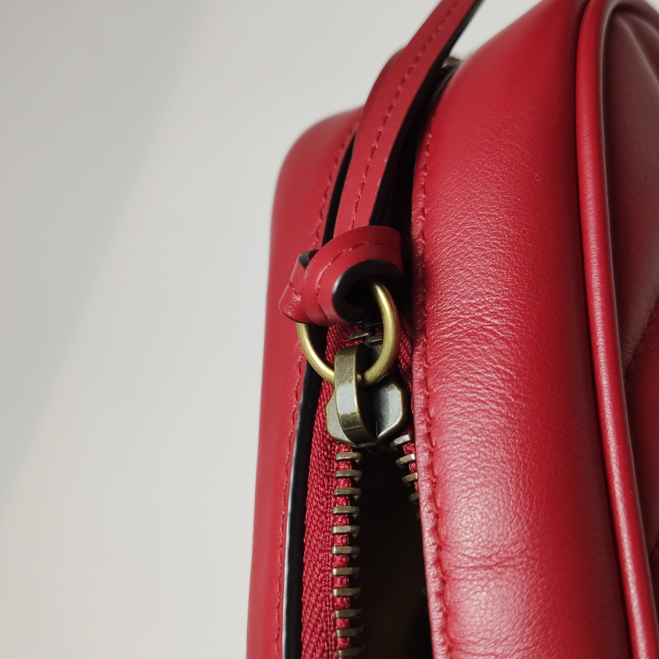 Gucci GG Marmont Shoulder Bag Matelasse Leather Mini — photo 10 of 20