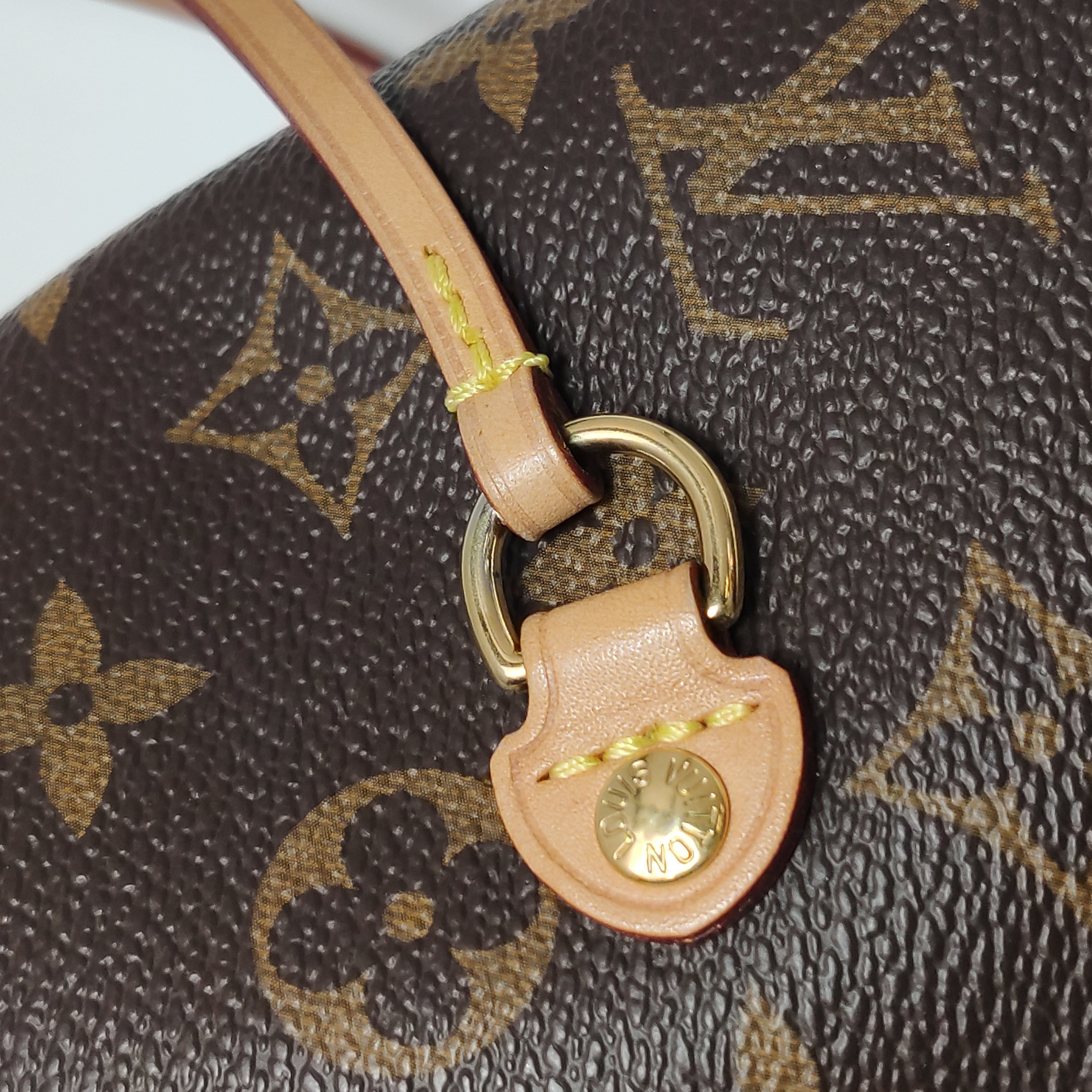 Louis Vuitton(LV) Neverfull Tote Monogram Canvas MM — photo 18 of 23