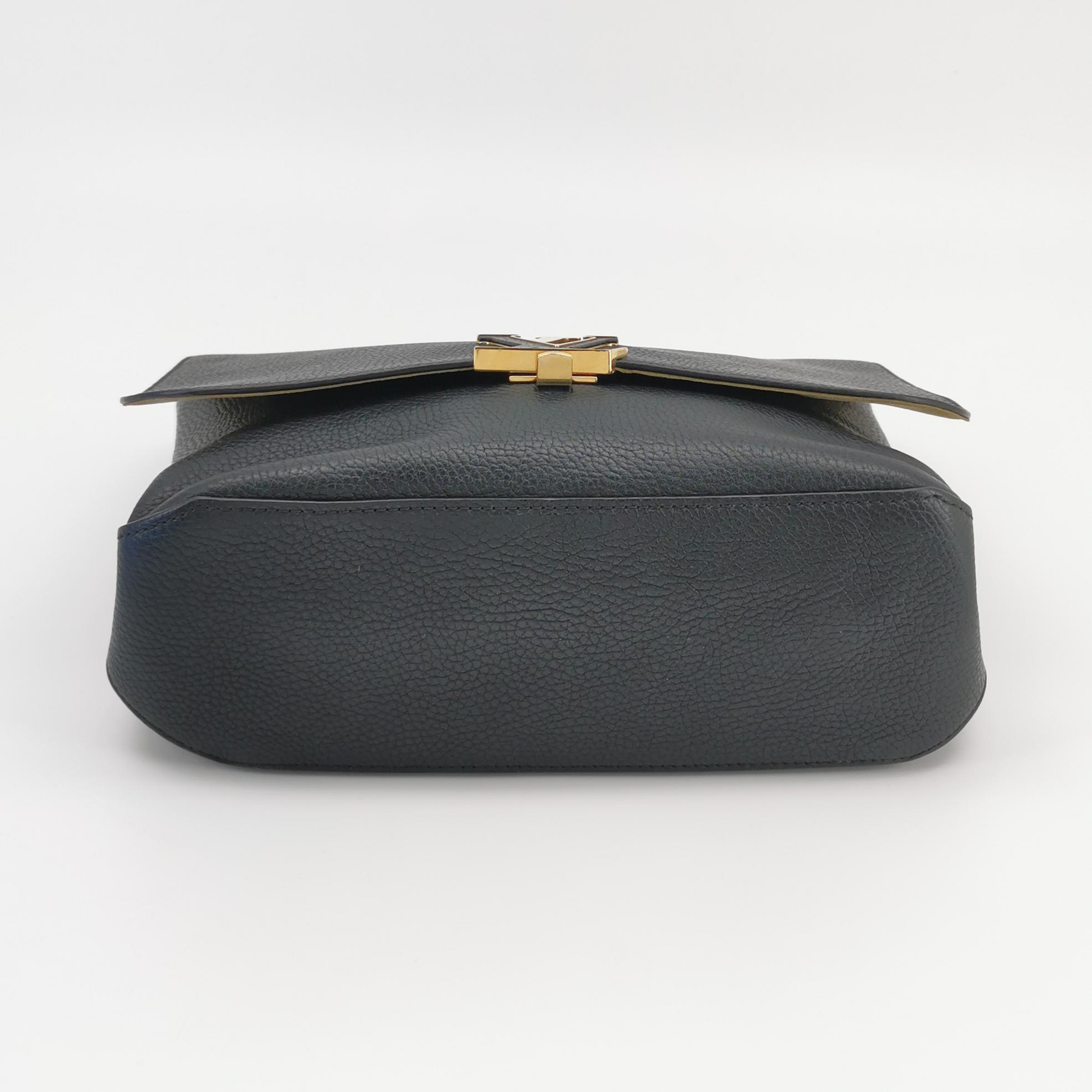 Louis Vuitton(LV) Volta Handbag Leather — photo 6 of 18