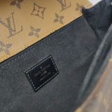 Louis Vuitton(LV) Pochette Metis Reverse Monogram Canvas — thumbnail 12