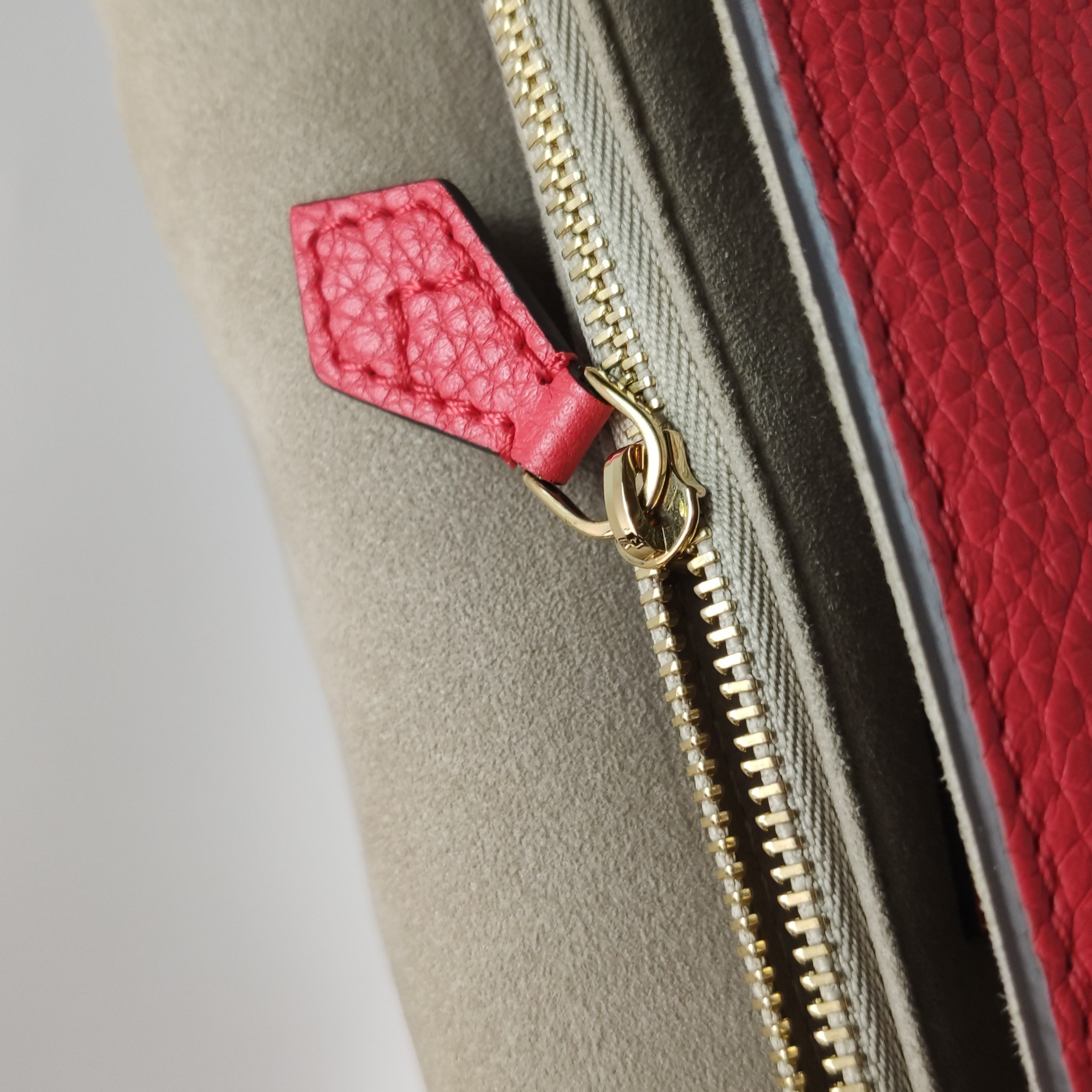 Louis Vuitton(LV) Volta Handbag Leather — photo 9 of 23