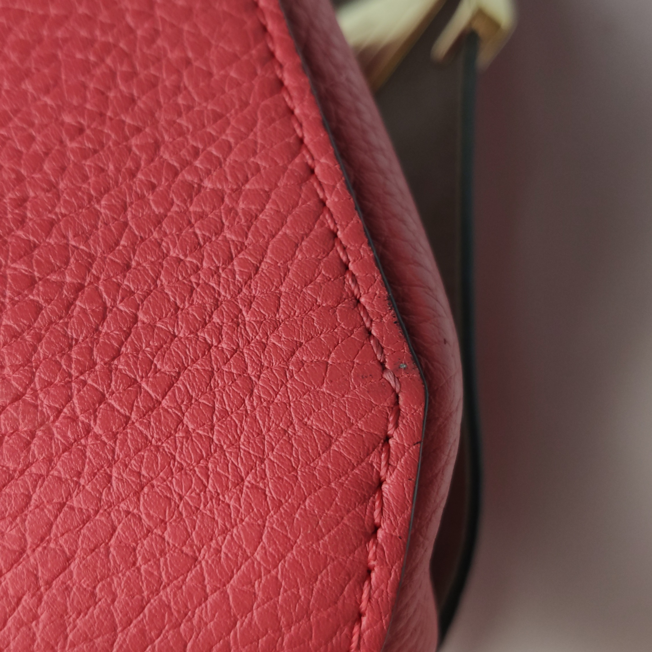 Louis Vuitton(LV) Volta Handbag Leather — photo 16 of 23