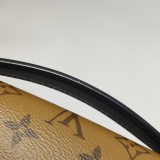 Louis Vuitton(LV) Pochette Metis Reverse Monogram Canvas — thumbnail 22