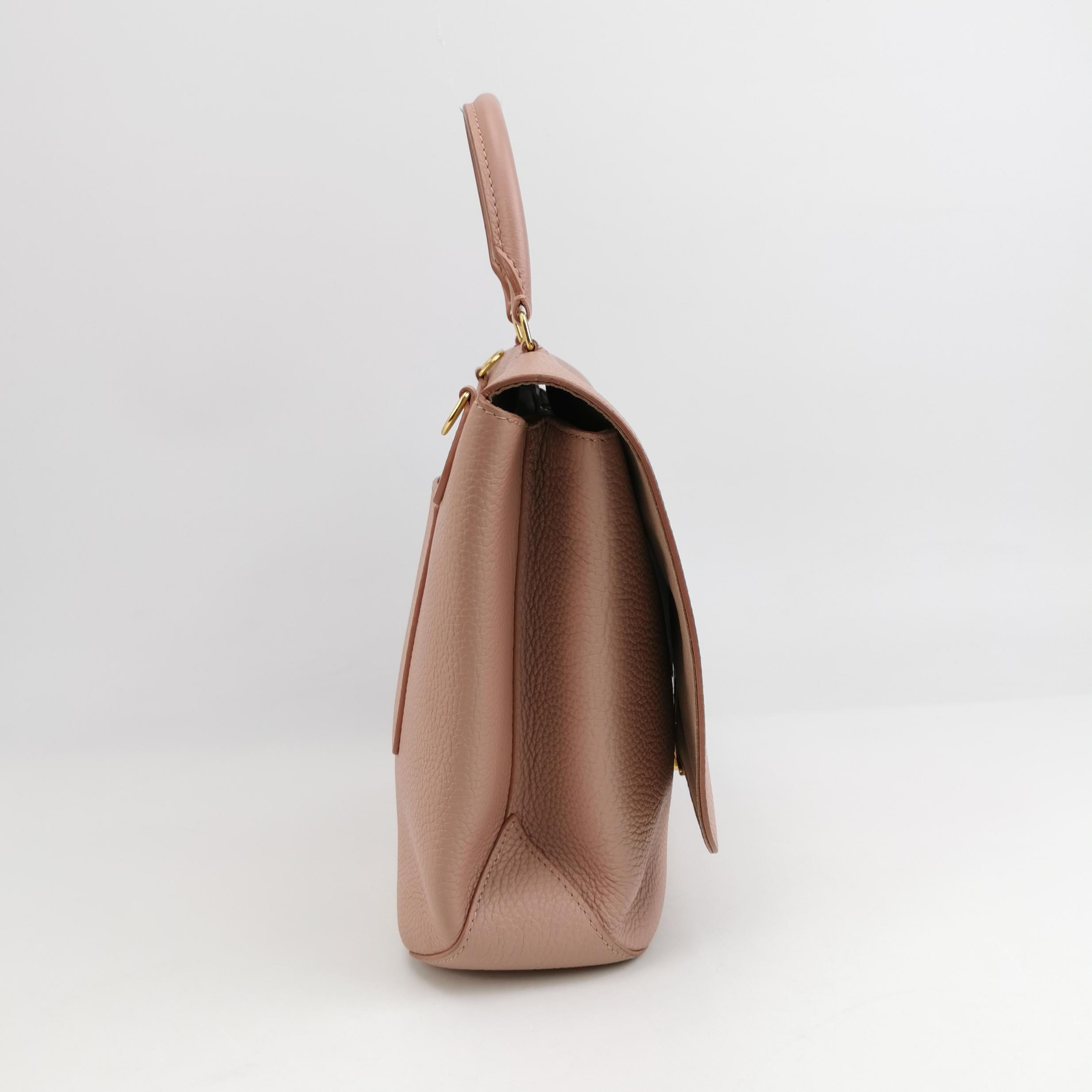 Louis Vuitton(LV) Volta Handbag Leather — photo 4 of 24