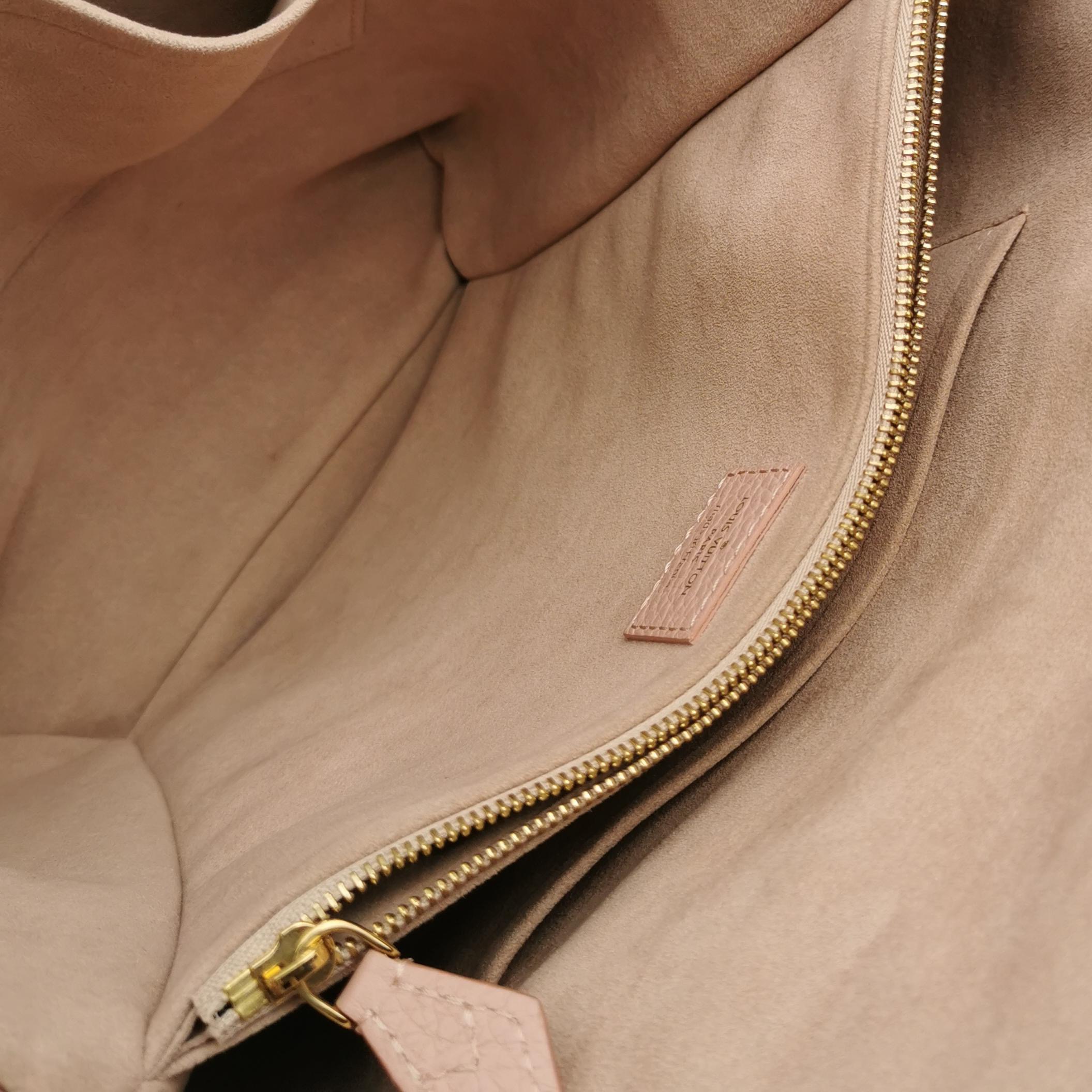 Louis Vuitton(LV) Volta Handbag Leather — photo 8 of 24