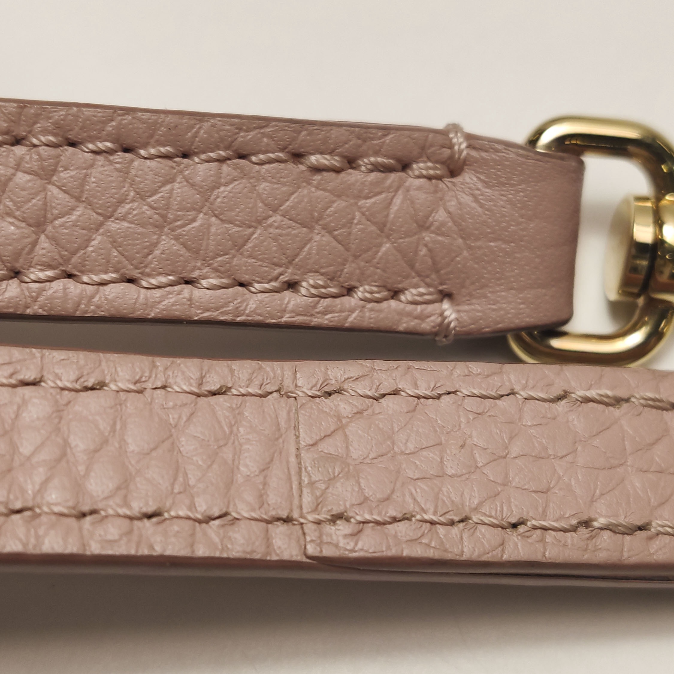 Louis Vuitton(LV) Volta Handbag Leather — photo 22 of 24