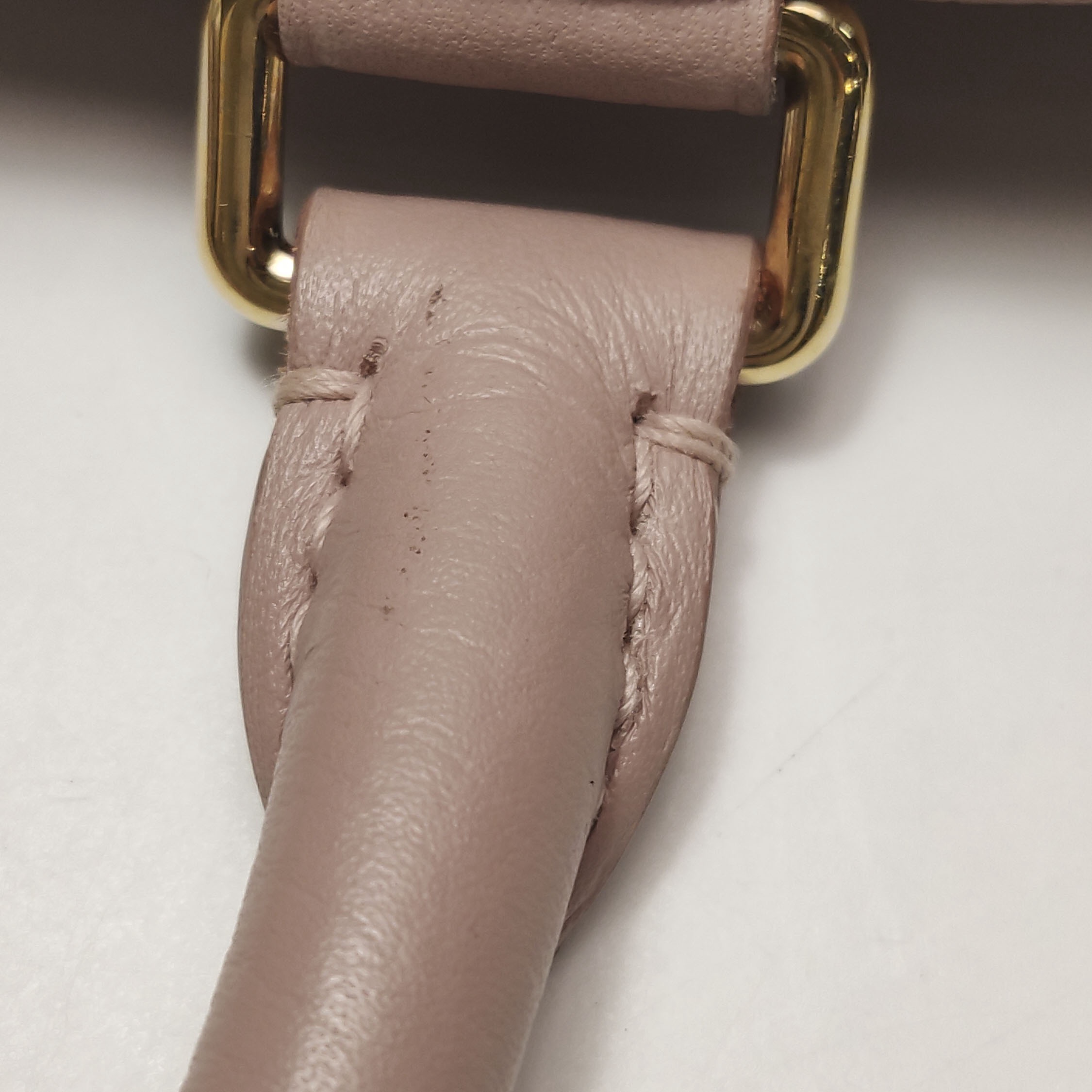 Louis Vuitton(LV) Volta Handbag Leather — photo 20 of 24
