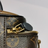 Louis Vuitton(LV) Vanity Handbag Reverse Monogram Canvas PM — thumbnail 14