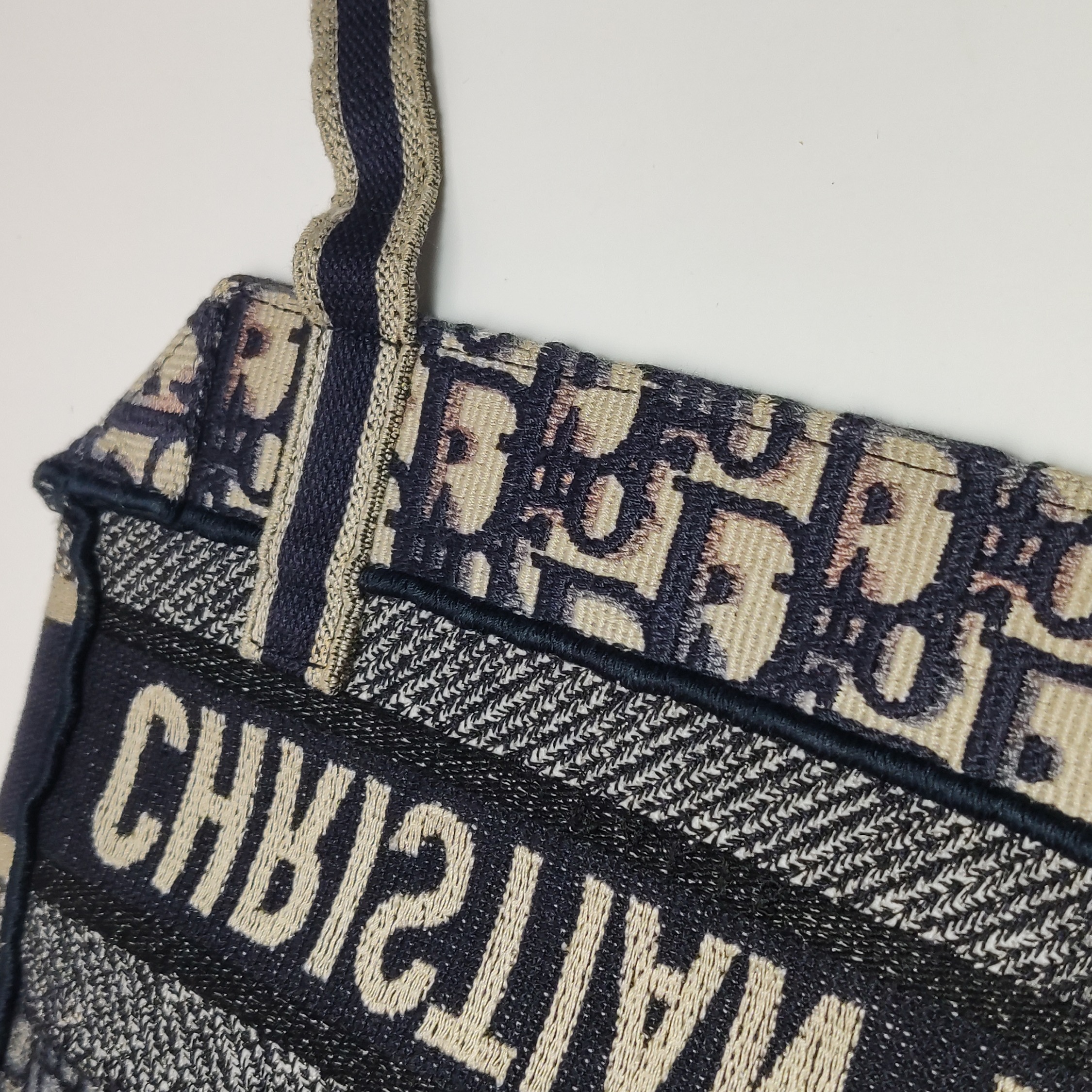 Christian Dior Diorcamp Messenger Bag Oblique Canvas Small — photo 8 of 19