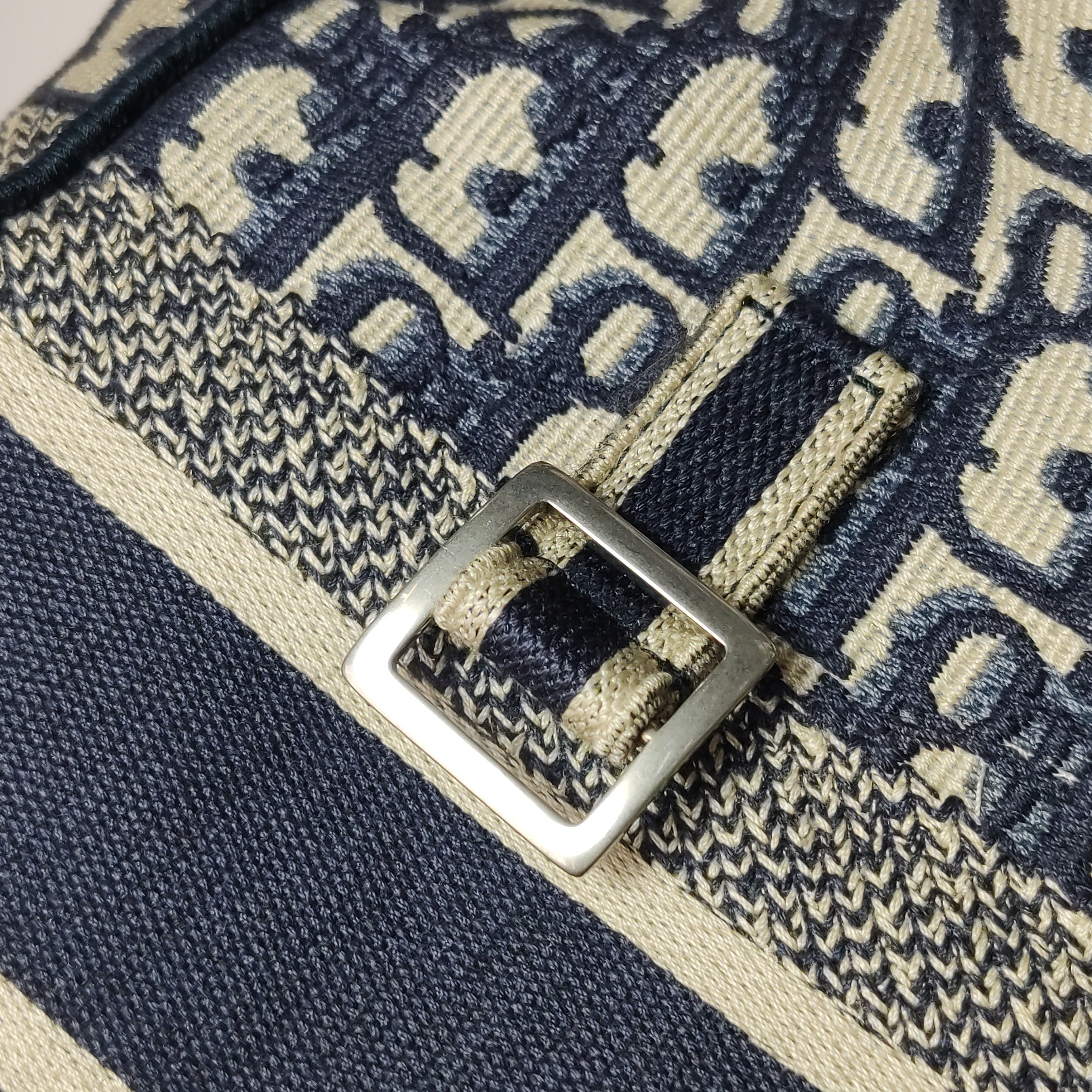 Christian Dior Diorcamp Messenger Bag Oblique Canvas Small — photo 15 of 19