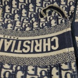 Christian Dior Diorcamp Messenger Bag Oblique Canvas Small — thumbnail 9