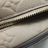 Louis Vuitton(LV0 Boite Chapeau Souple Bag Monogram Empreinte Leather MM — thumbnail 13