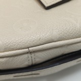 Louis Vuitton(LV0 Boite Chapeau Souple Bag Monogram Empreinte Leather MM — thumbnail 18