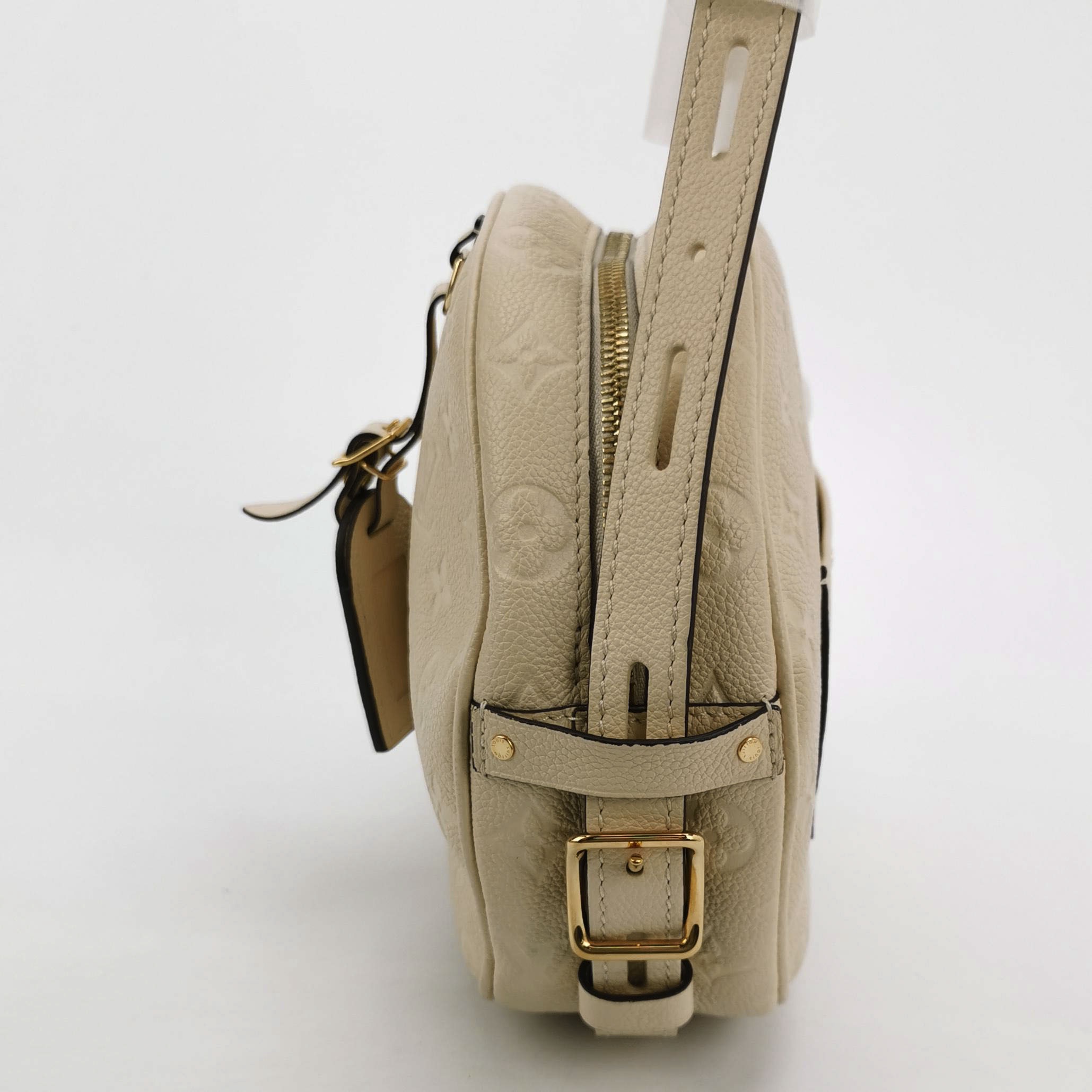 Louis Vuitton(LV) Boite Chapeau Souple Bag Monogram Empreinte Leather MM — photo 4 of 17