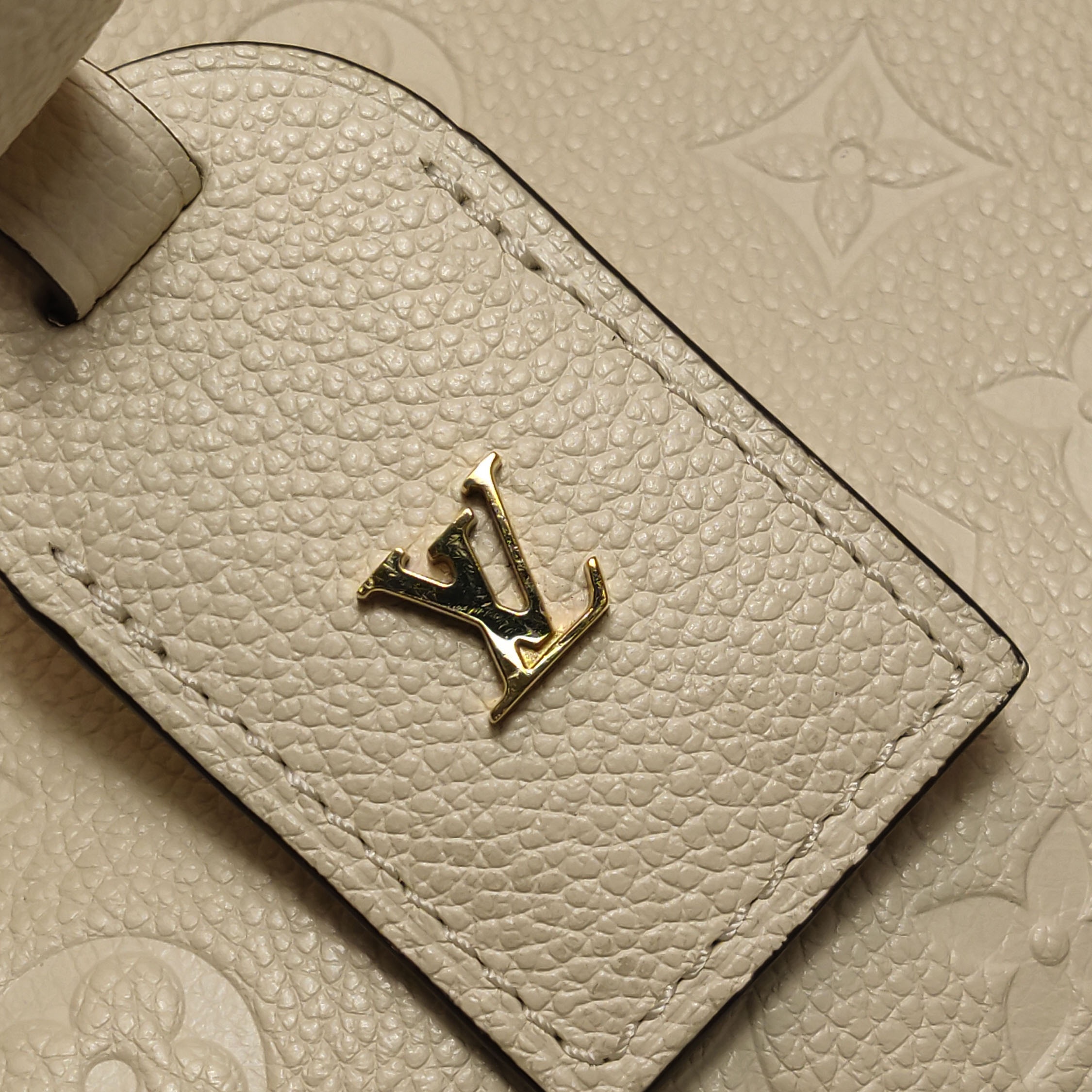 Louis Vuitton(LV) Boite Chapeau Souple Bag Monogram Empreinte Leather MM — photo 11 of 17