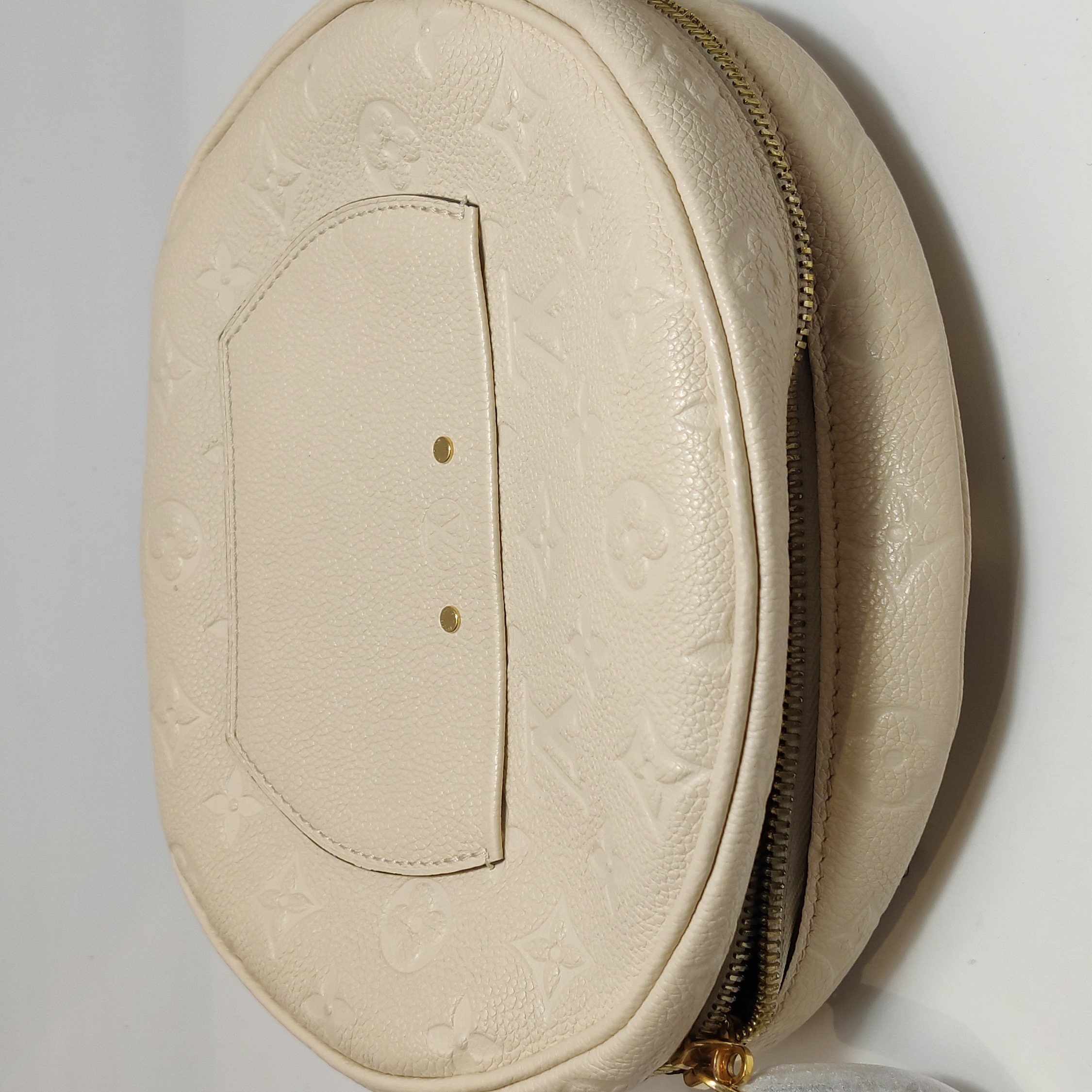 Louis Vuitton(LV) Boite Chapeau Souple Bag Monogram Empreinte Leather MM — photo 17 of 17