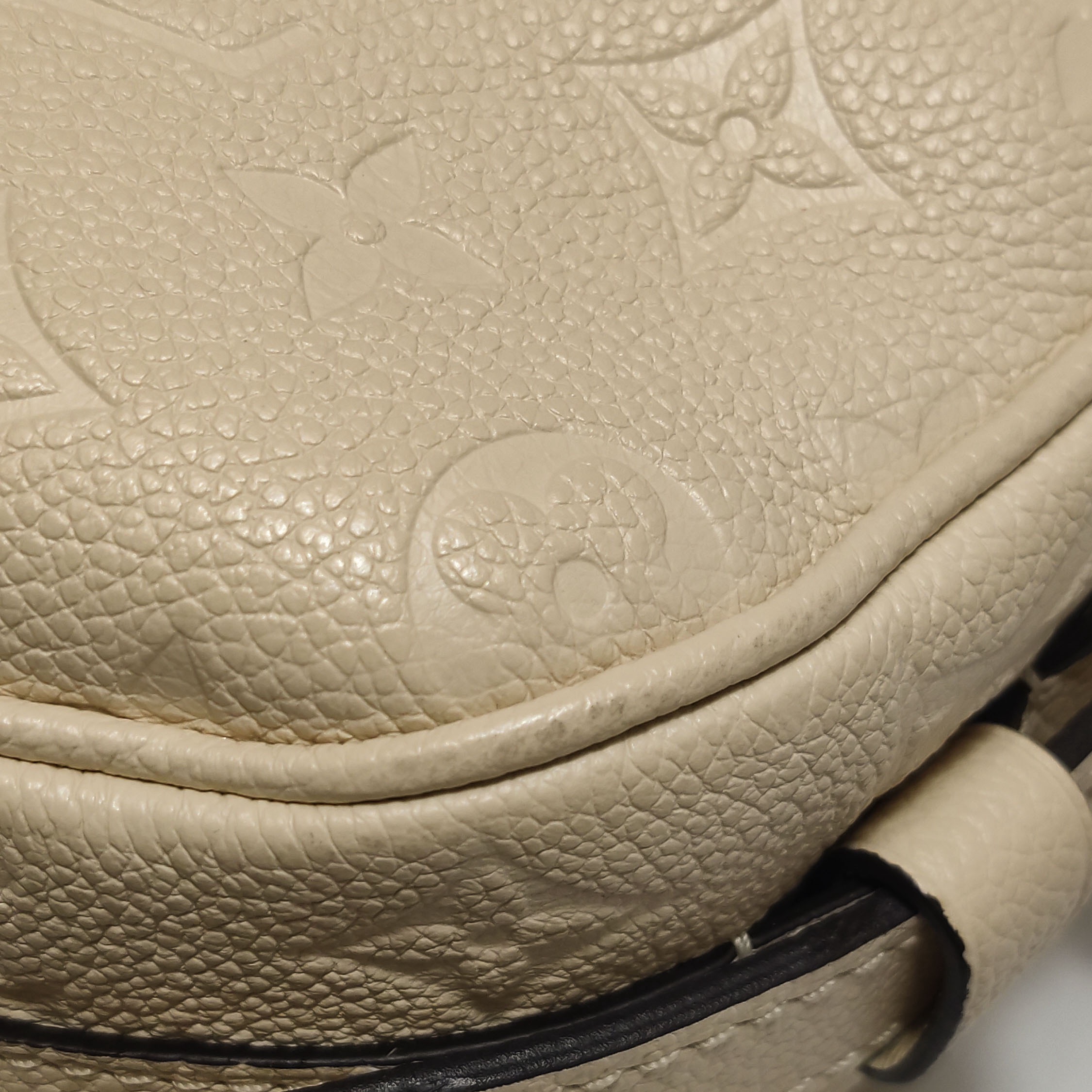 Louis Vuitton(LV) Boite Chapeau Souple Bag Monogram Empreinte Leather MM — photo 14 of 17