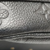 Louis Vuitton(LV) Boite Chapeau Souple Bag Monogram Empreinte Leather MM — thumbnail 15