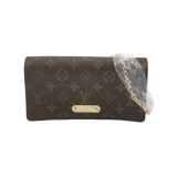 Louis Vuitton(LV) Lily Wallet on Chain Monogram Canvas — thumbnail 1