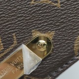 Louis Vuitton(LV) Lily Wallet on Chain Monogram Canvas — thumbnail 10