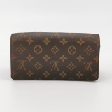 Louis Vuitton(LV) Lily Wallet on Chain Monogram Canvas — thumbnail 3
