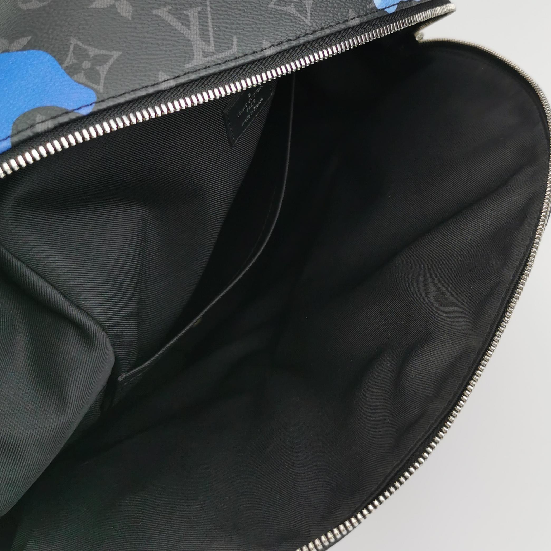  Louis Vuitton(LV) Discovery NM Backpack Sunrise Monogram Eclipse Canvas MM — photo 7 of 20
